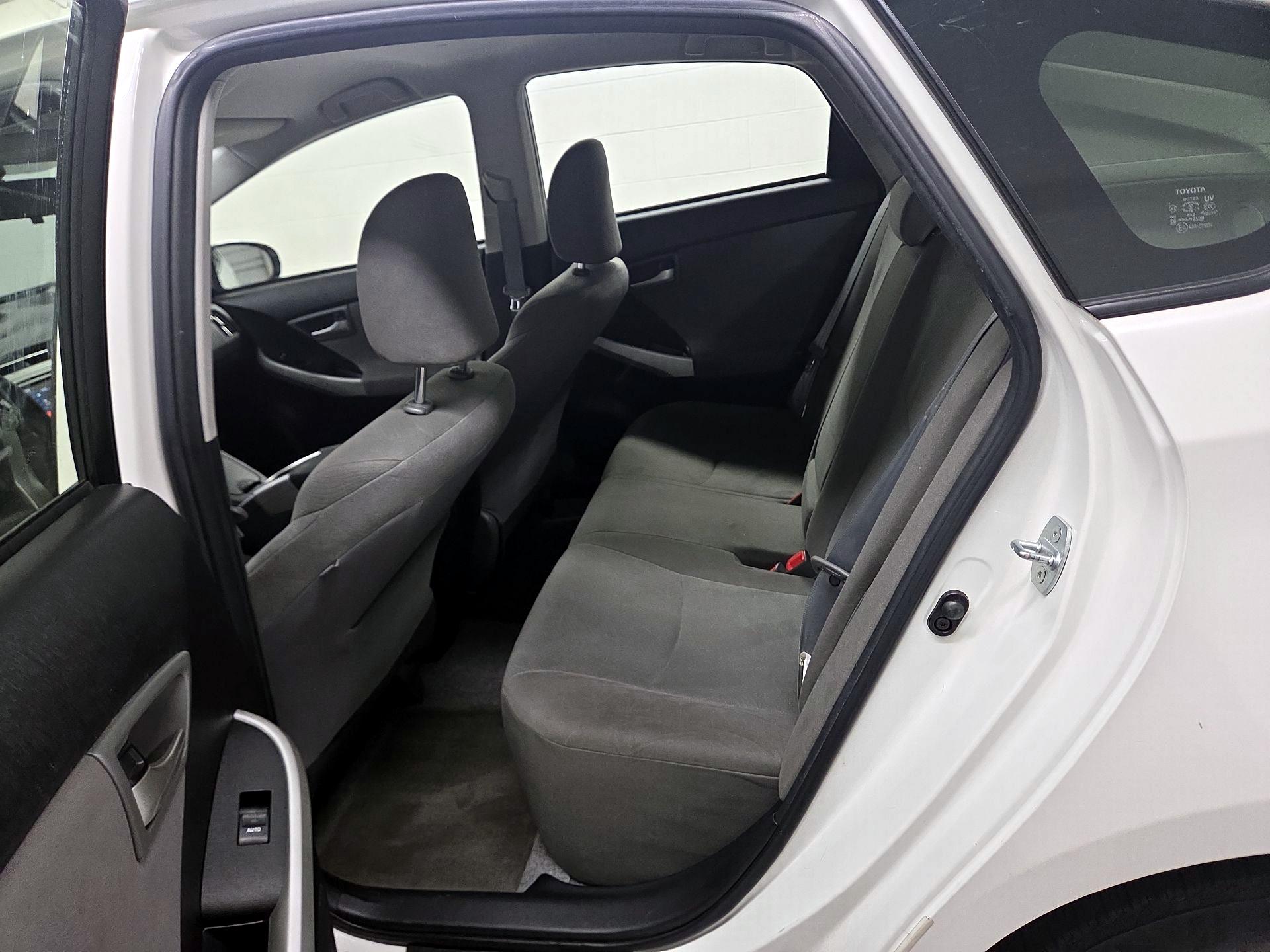 Thumbnail: 2014 Toyota Prius - 16