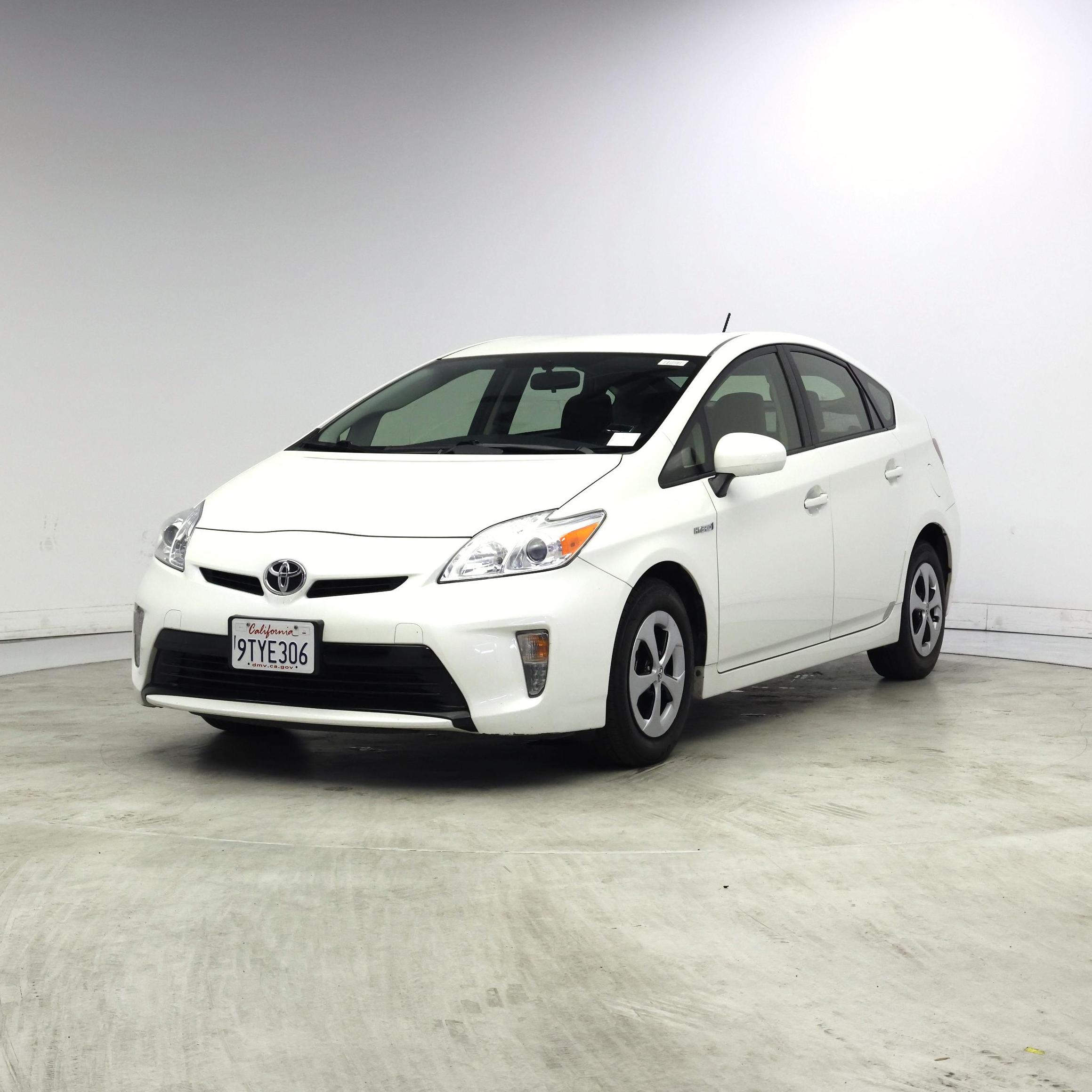 Thumbnail: 2014 Toyota Prius - 4