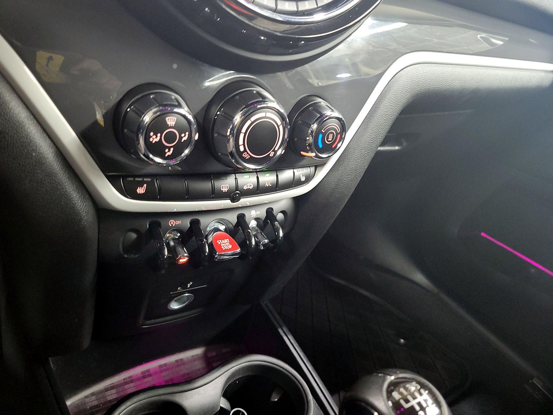 Thumbnail: 2019 MINI Cooper Countryman - 16