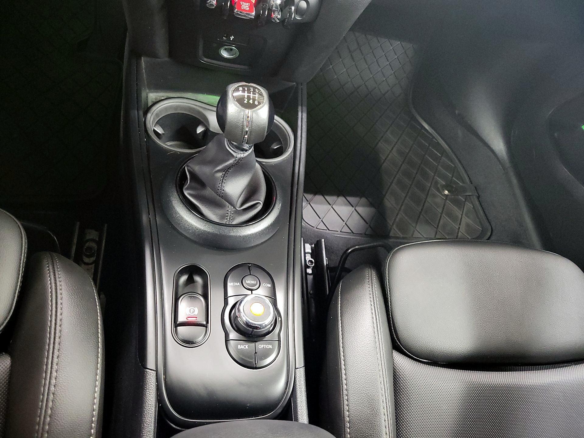 Thumbnail: 2019 MINI Cooper Countryman - 17