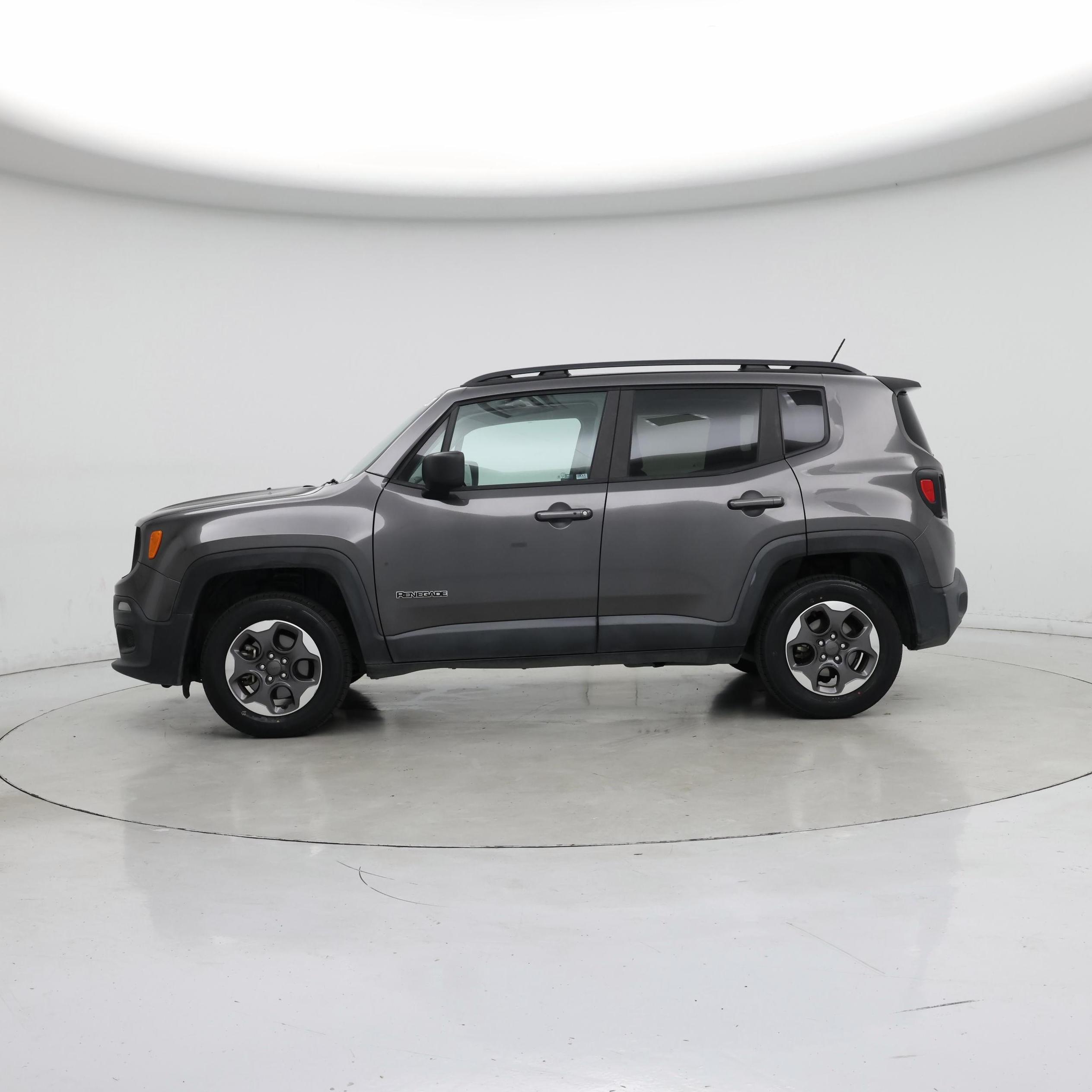 Thumbnail: 2017 Jeep Renegade - 3