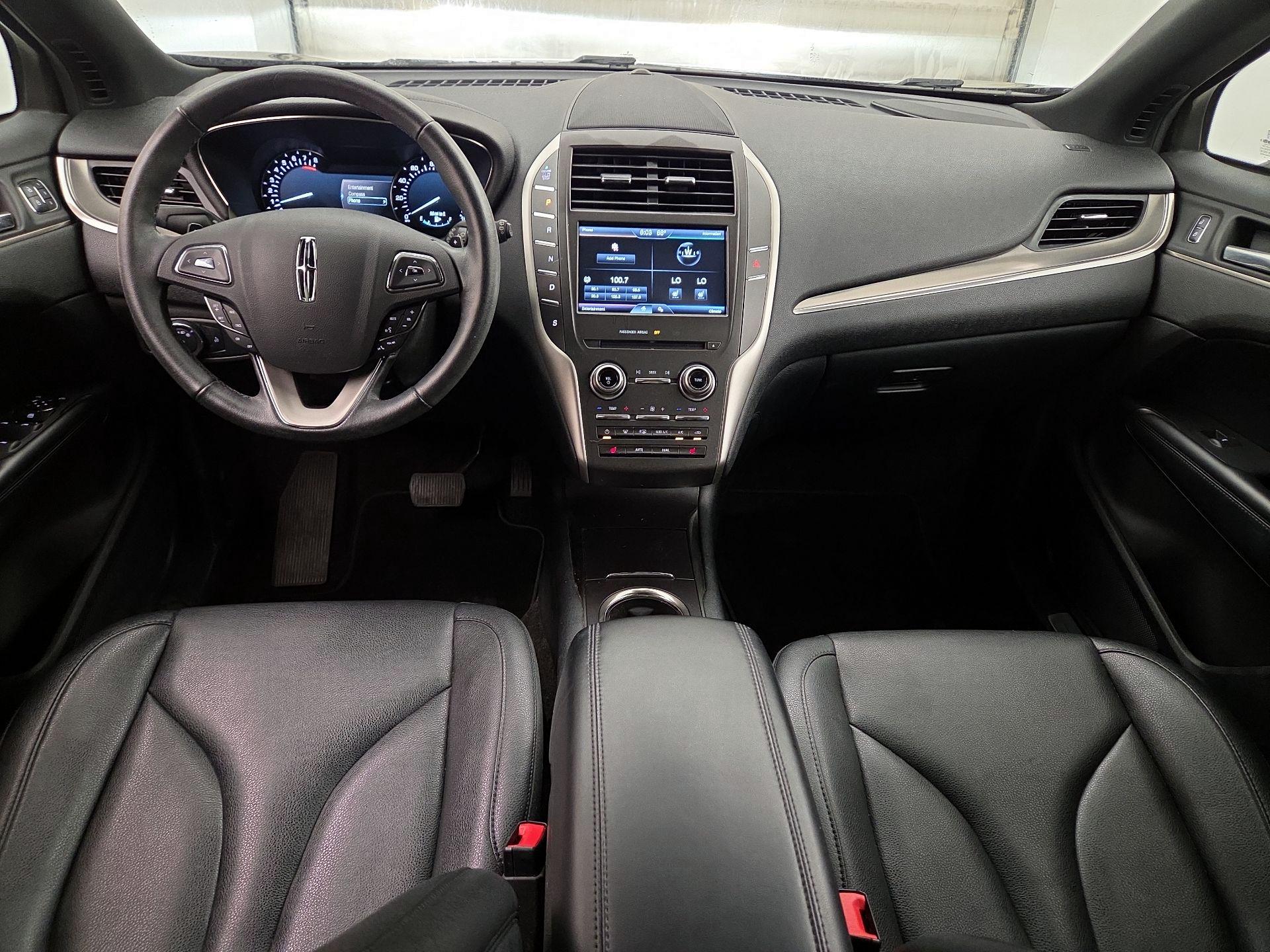 Thumbnail: 2015 Lincoln MKC - 9