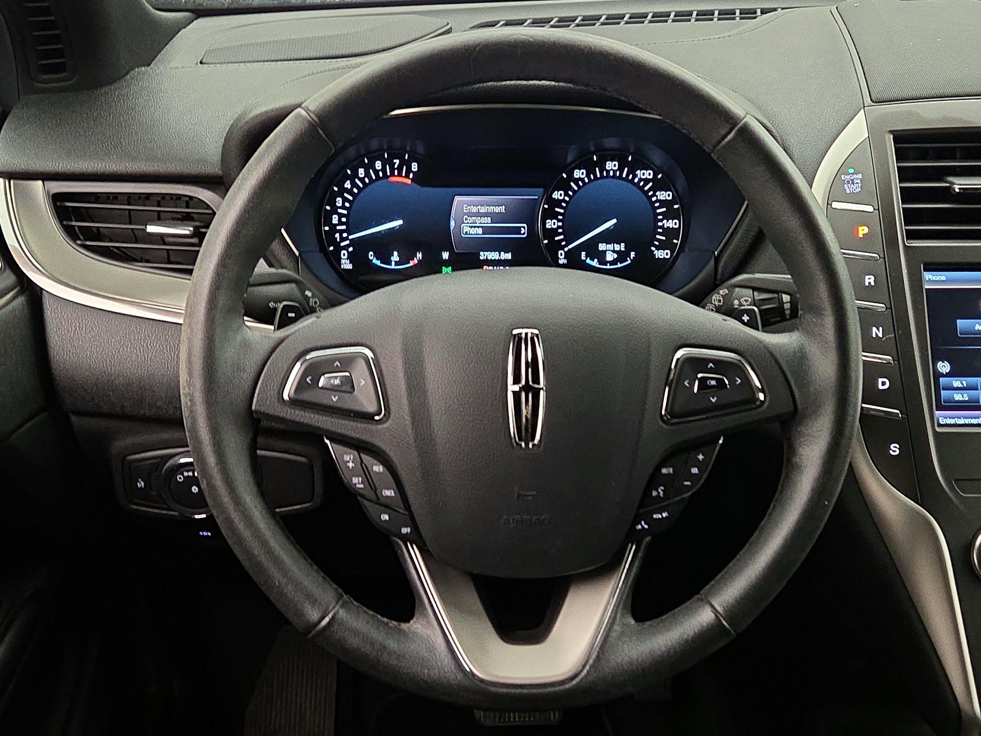 Thumbnail: 2015 Lincoln MKC - 10