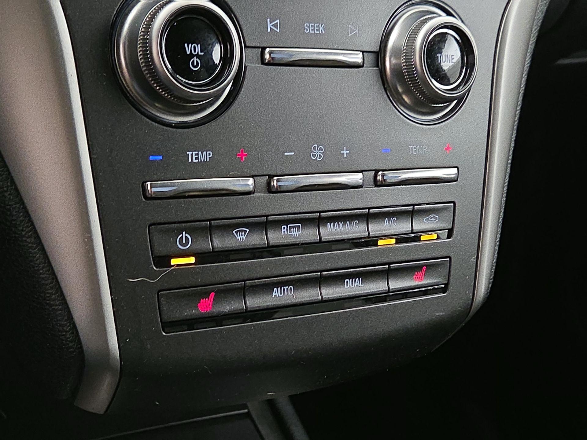 Thumbnail: 2015 Lincoln MKC - 16