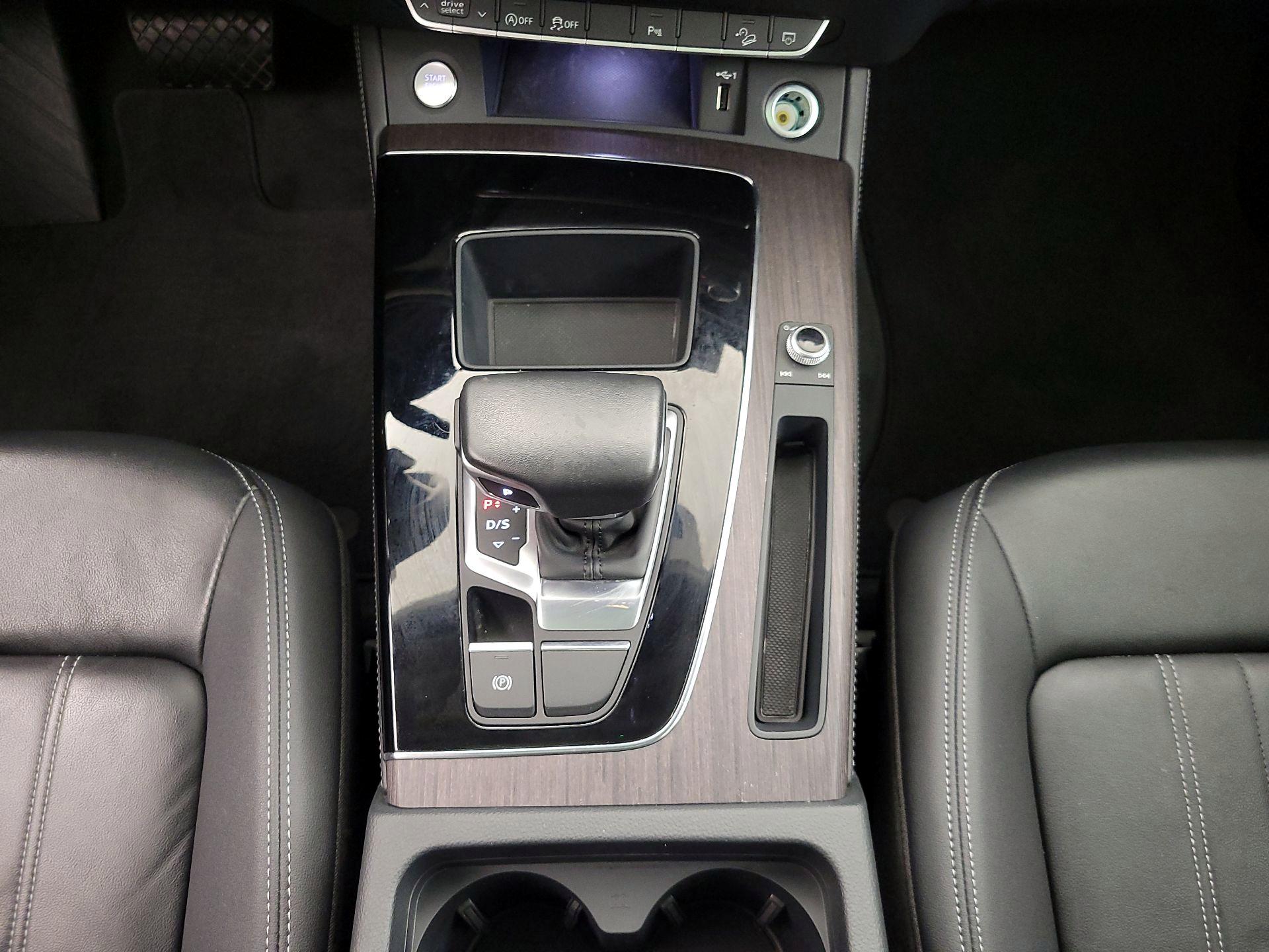 Thumbnail: 2023 Audi Q5 - 17