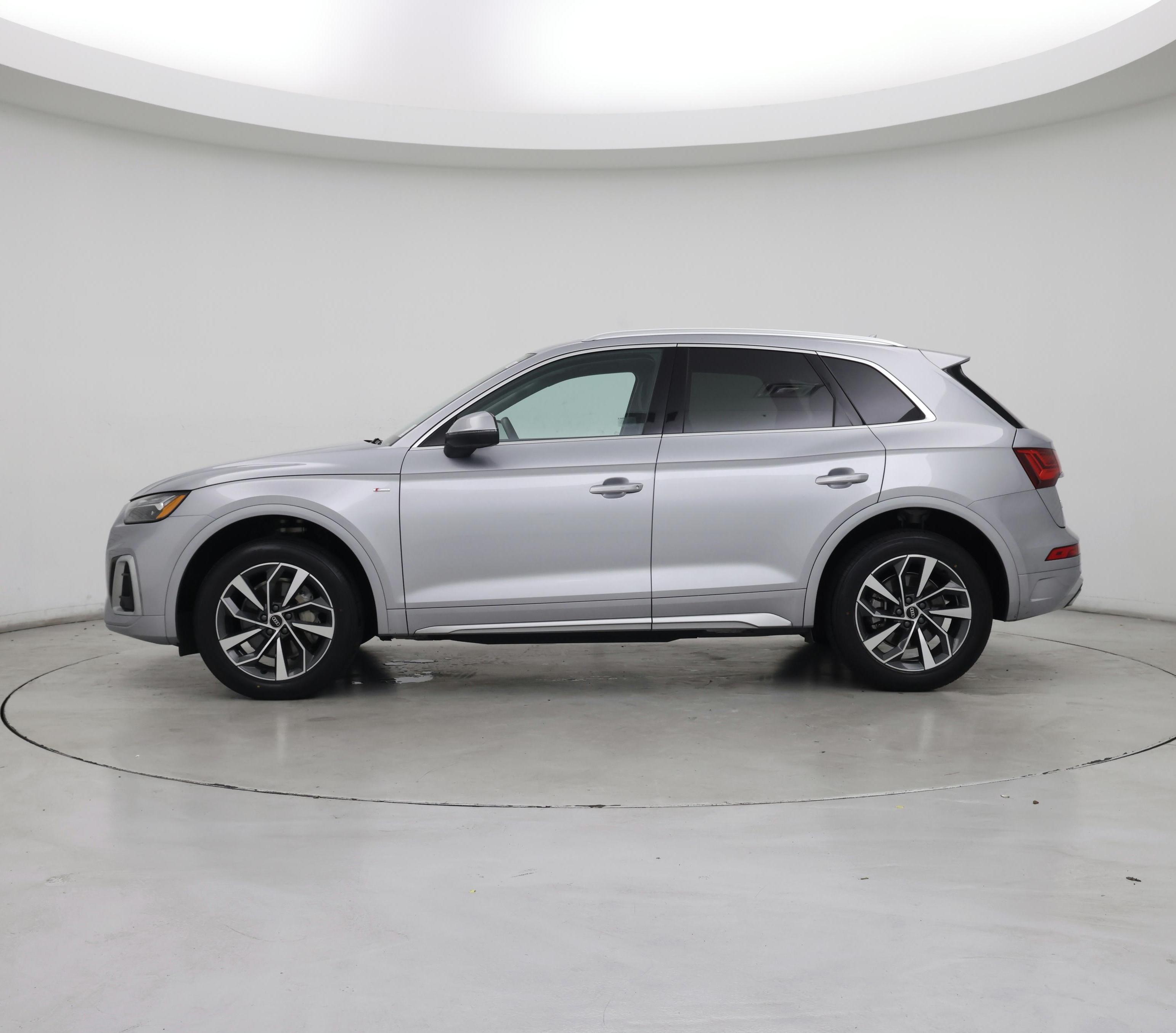 Thumbnail: 2023 Audi Q5 - 3