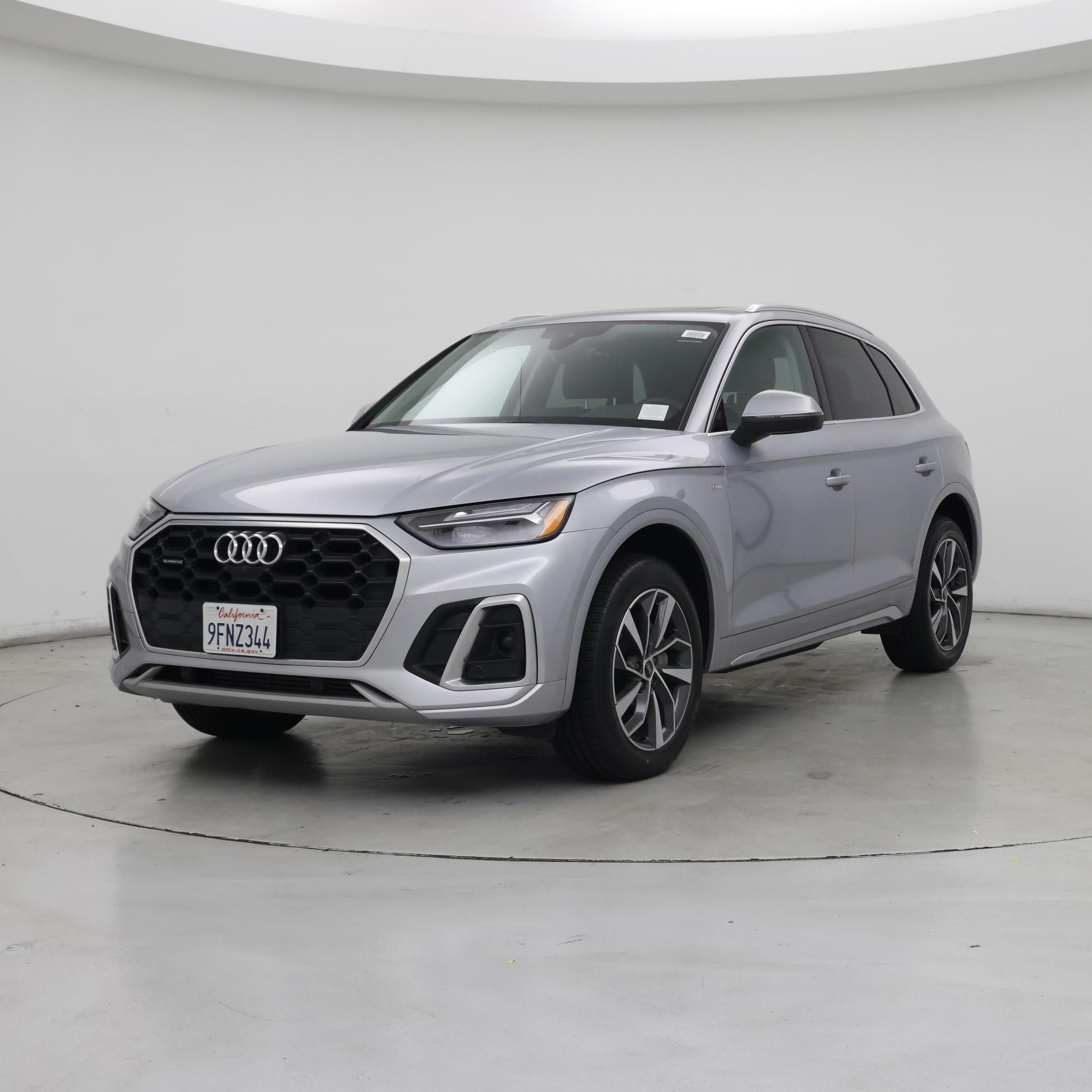 Thumbnail: 2023 Audi Q5 - 4