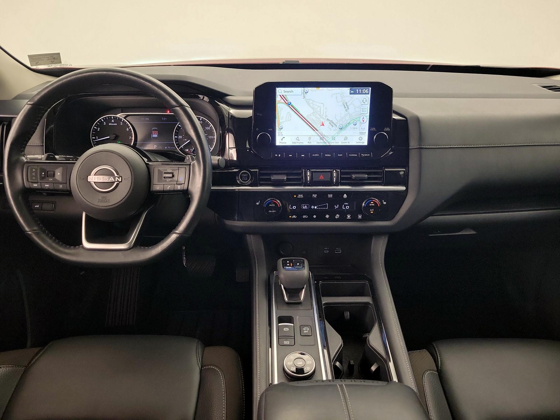 Thumbnail: 2023 Nissan Pathfinder - 9