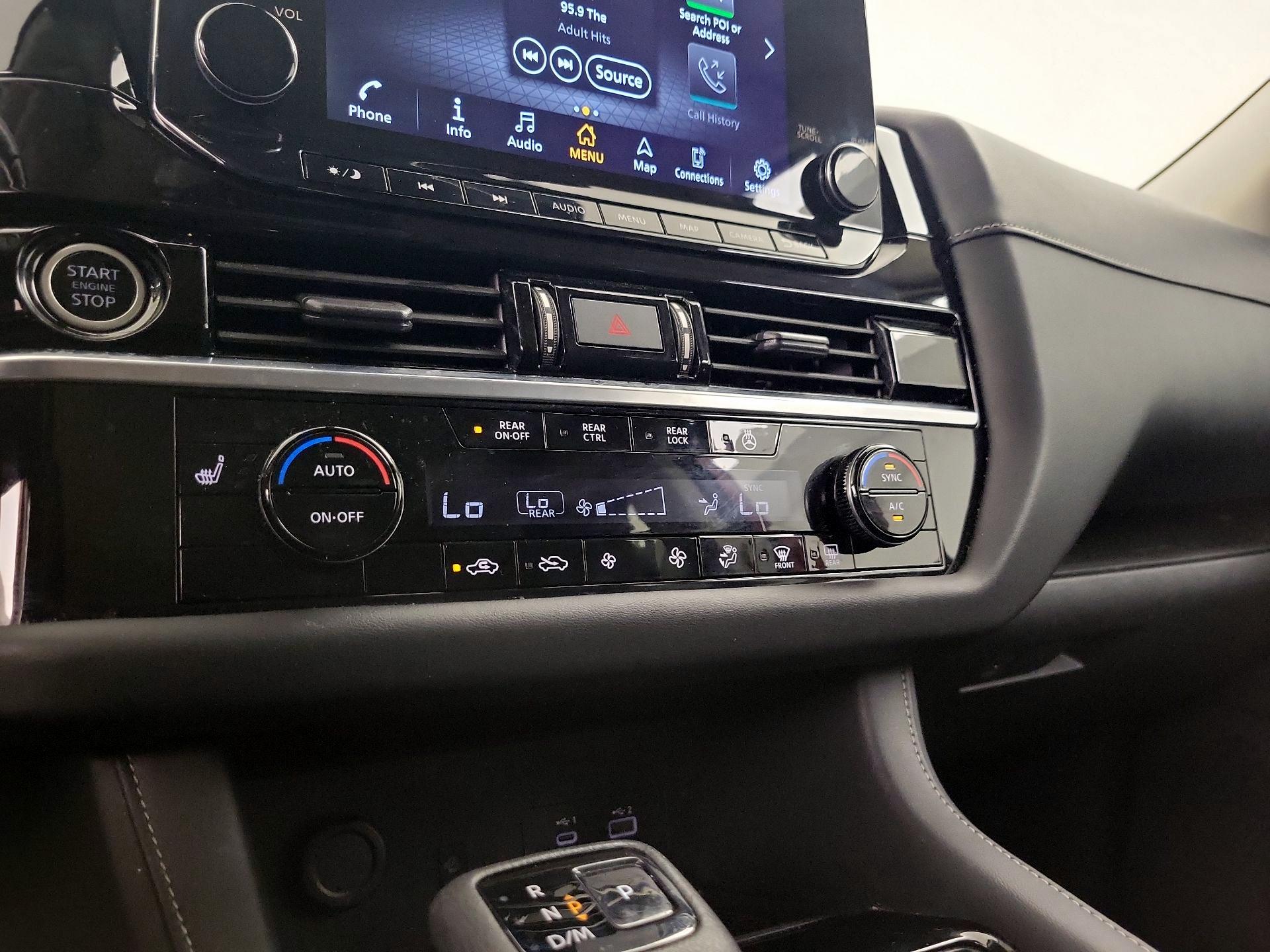 Thumbnail: 2023 Nissan Pathfinder - 17