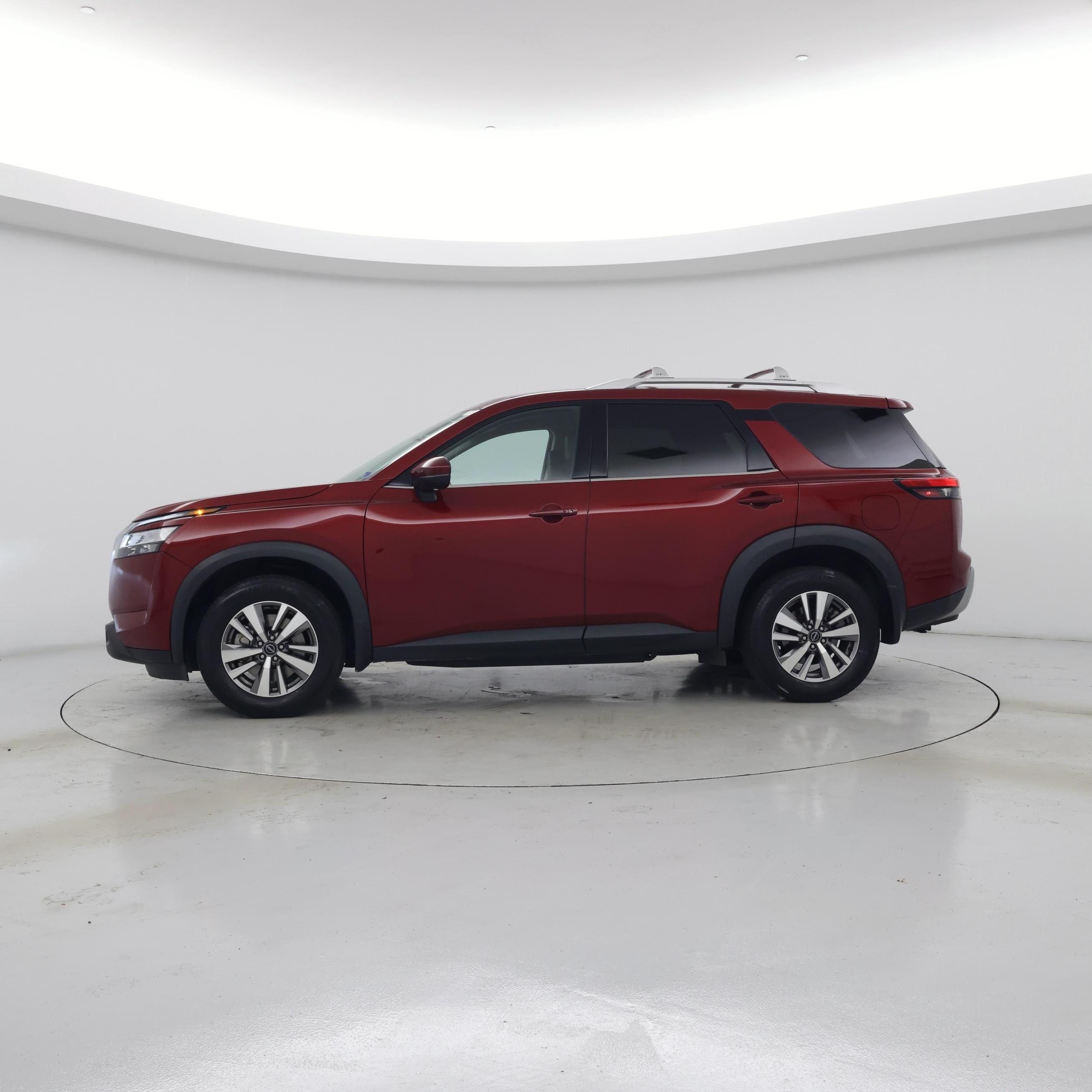 Thumbnail: 2023 Nissan Pathfinder - 3