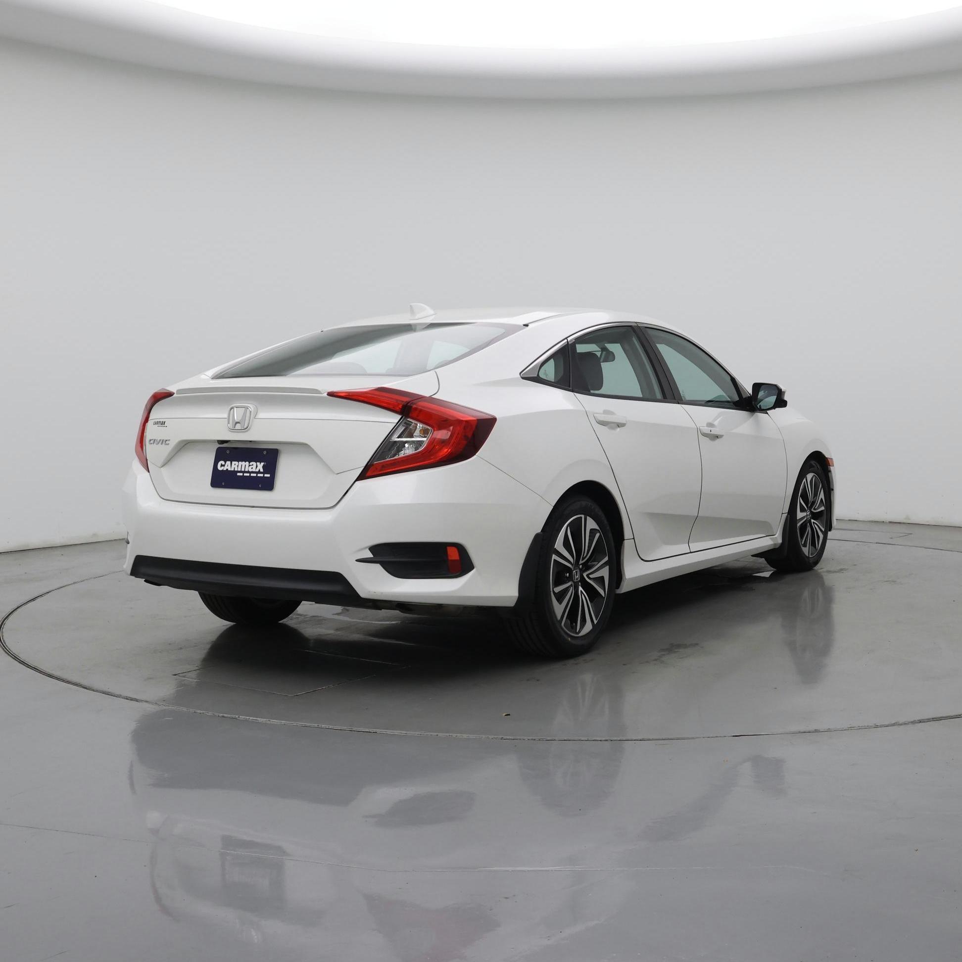 Thumbnail: 2016 Honda Civic - 8