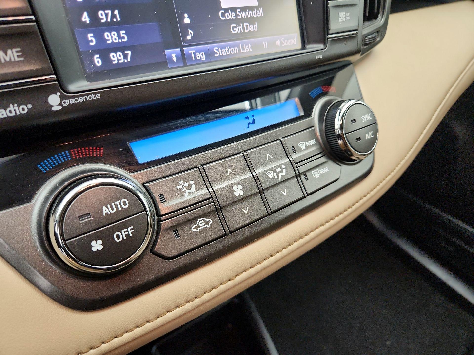 Thumbnail: 2015 Toyota RAV4 - 17