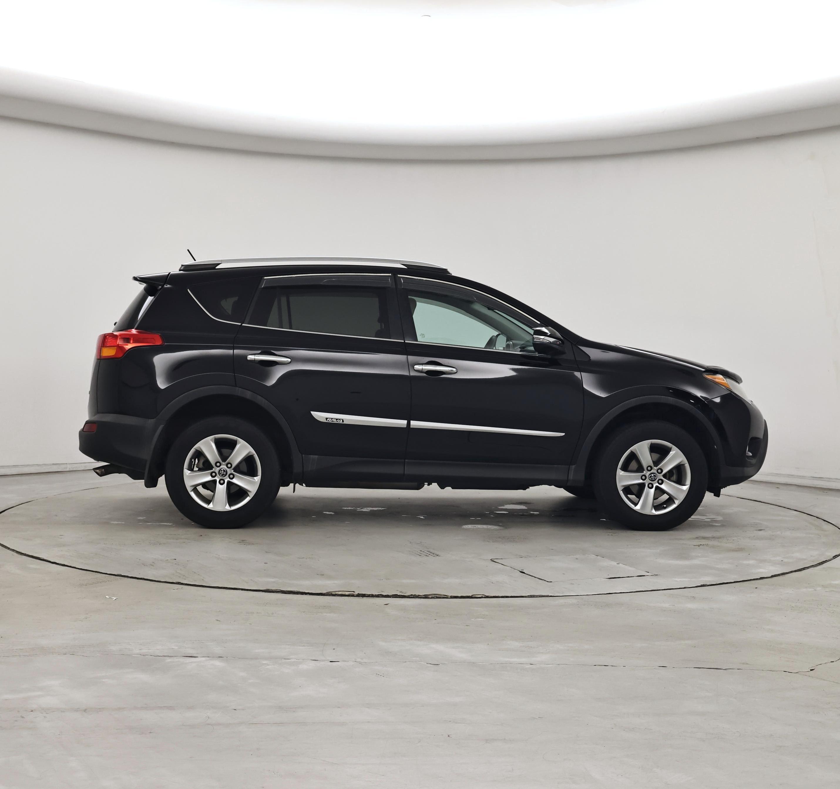 Thumbnail: 2015 Toyota RAV4 - 7