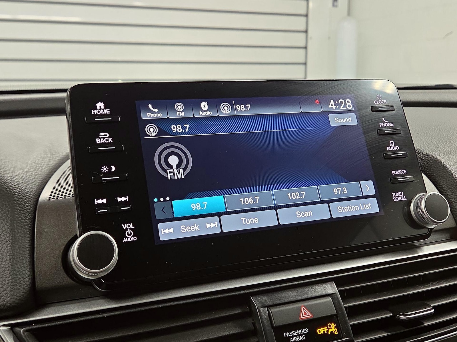 2021 Honda Accord Hybrid - Photo 16