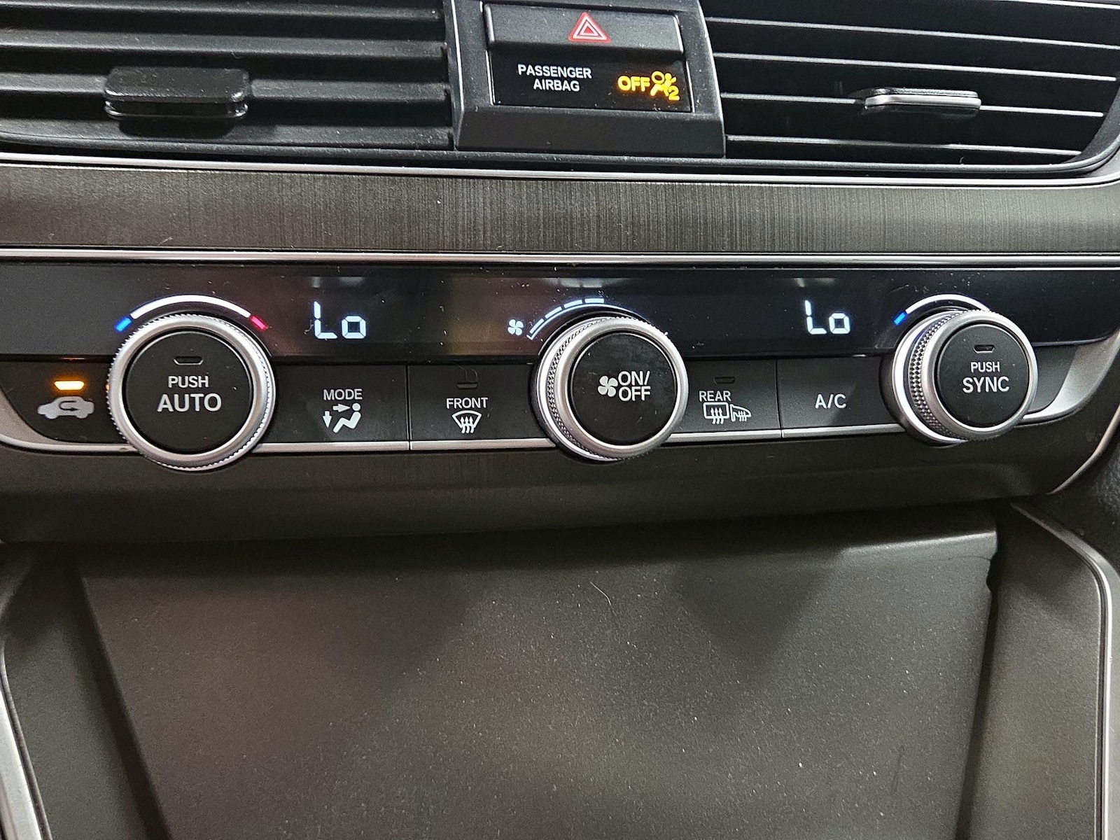 2021 Honda Accord Hybrid - Photo 17