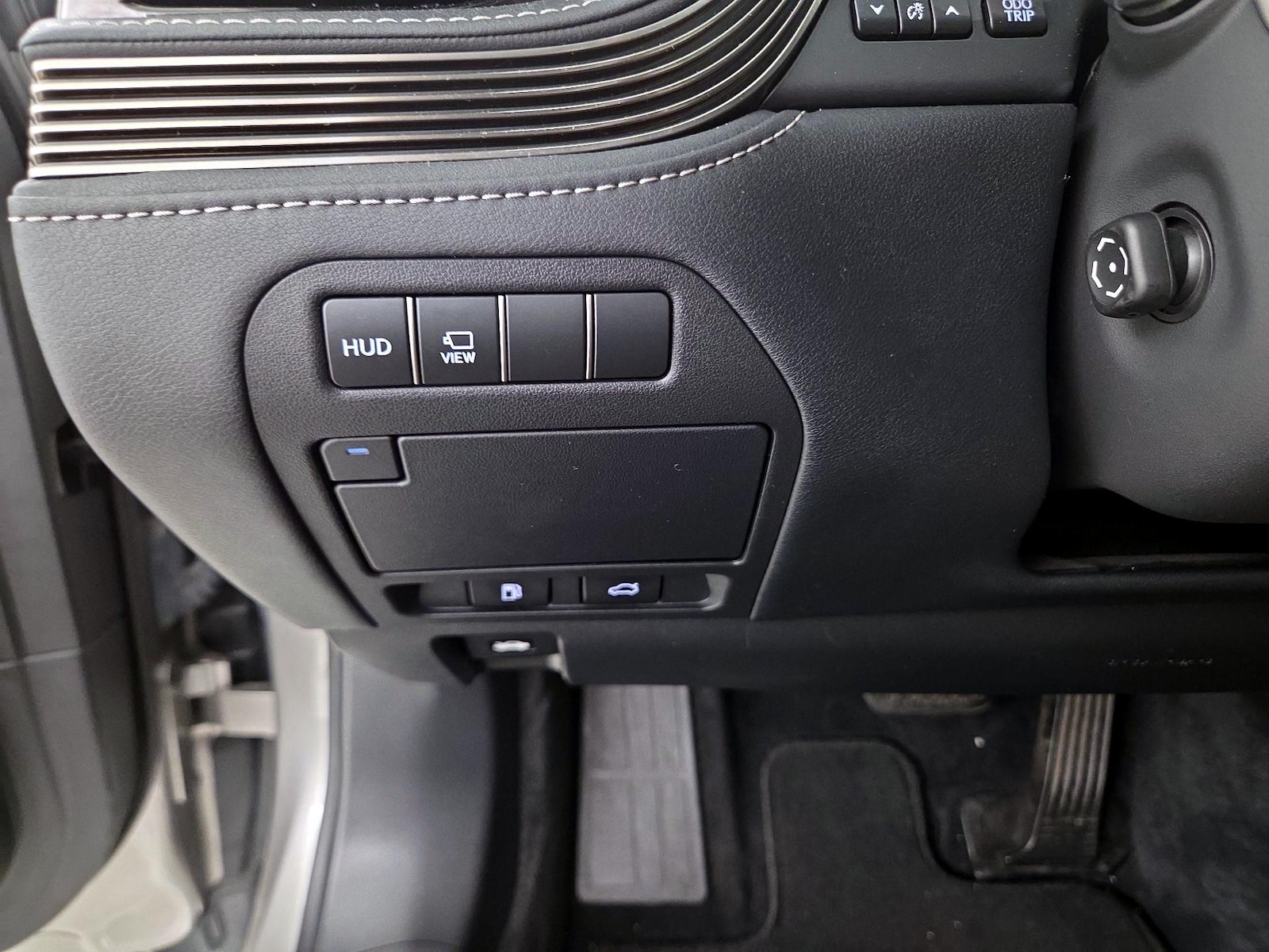 2019 Lexus LS Base - Photo 14