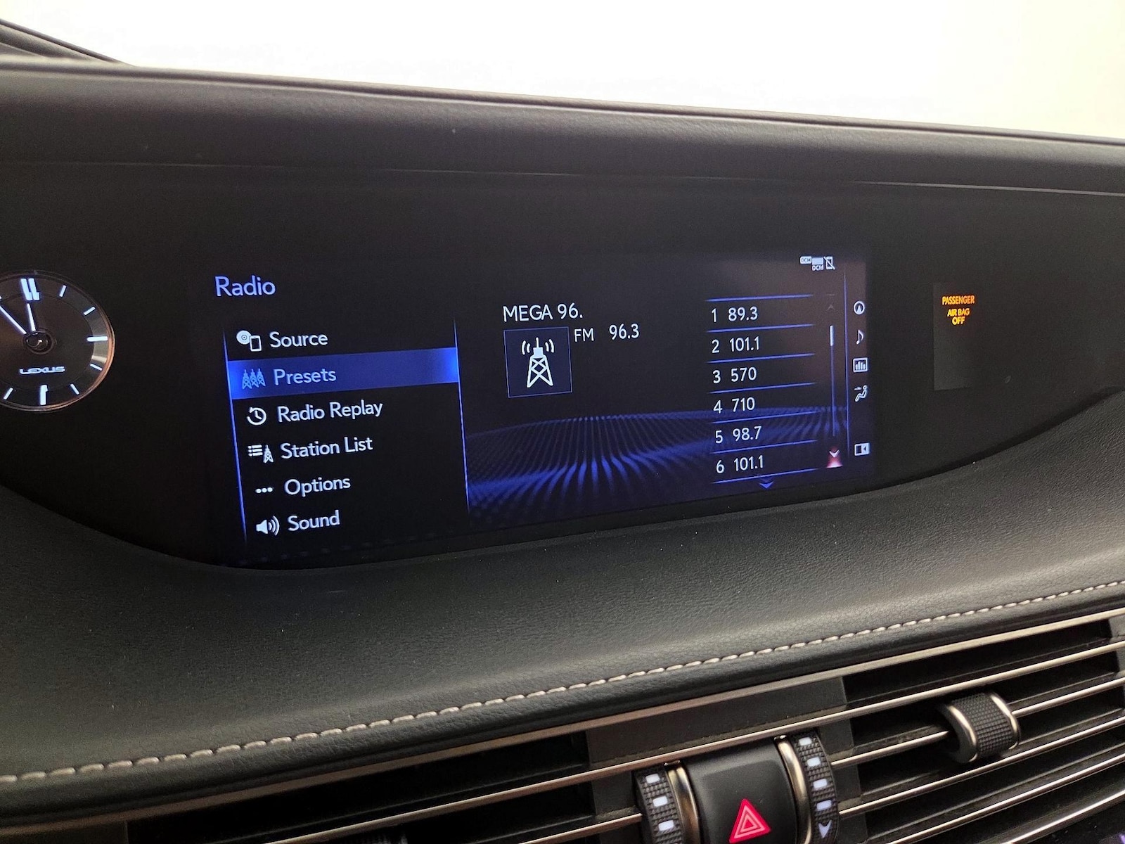 2019 Lexus LS Base - Photo 17
