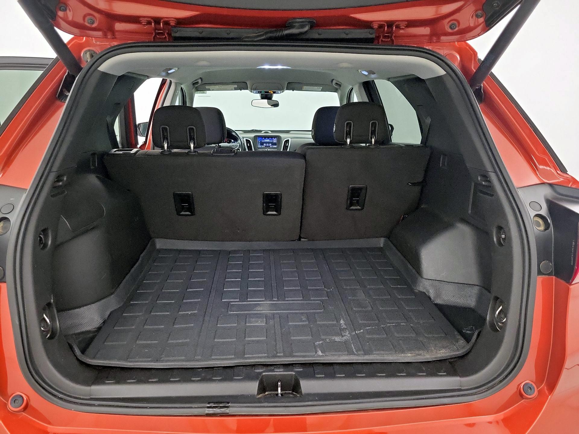 Thumbnail: 2020 Chevrolet Equinox - 20