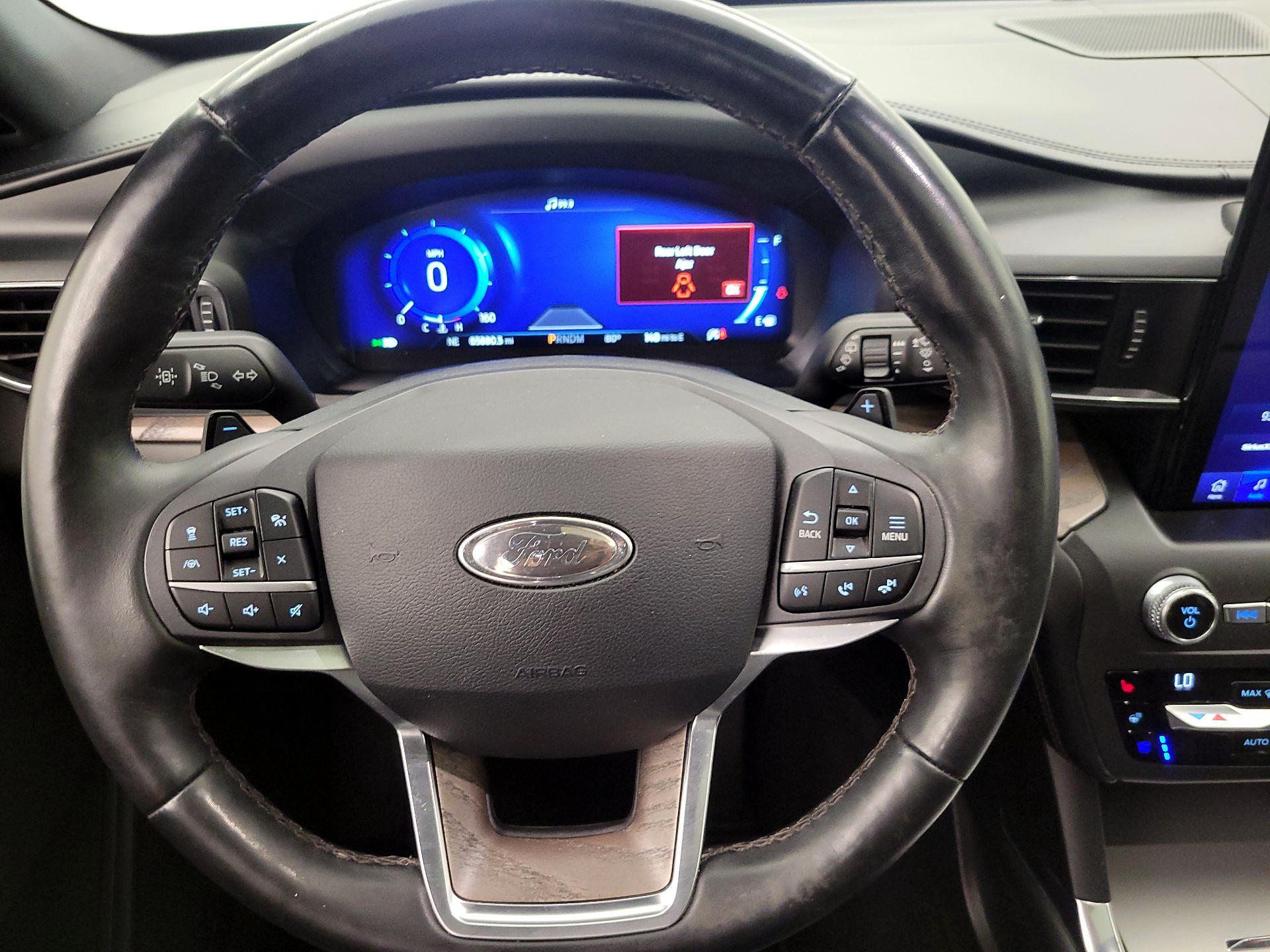 Thumbnail: 2020 Ford Explorer - 10