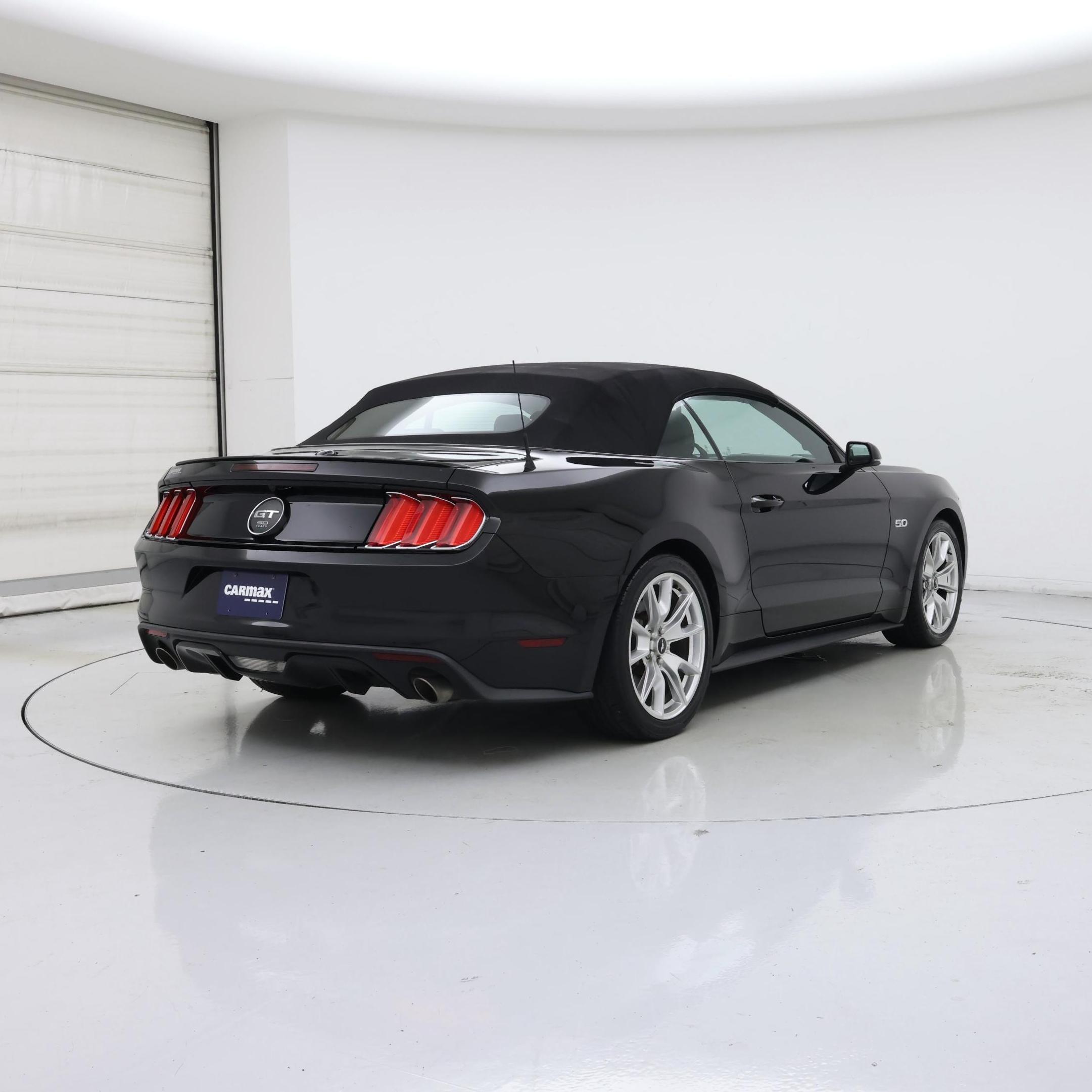 Thumbnail: 2015 Ford Mustang - 8