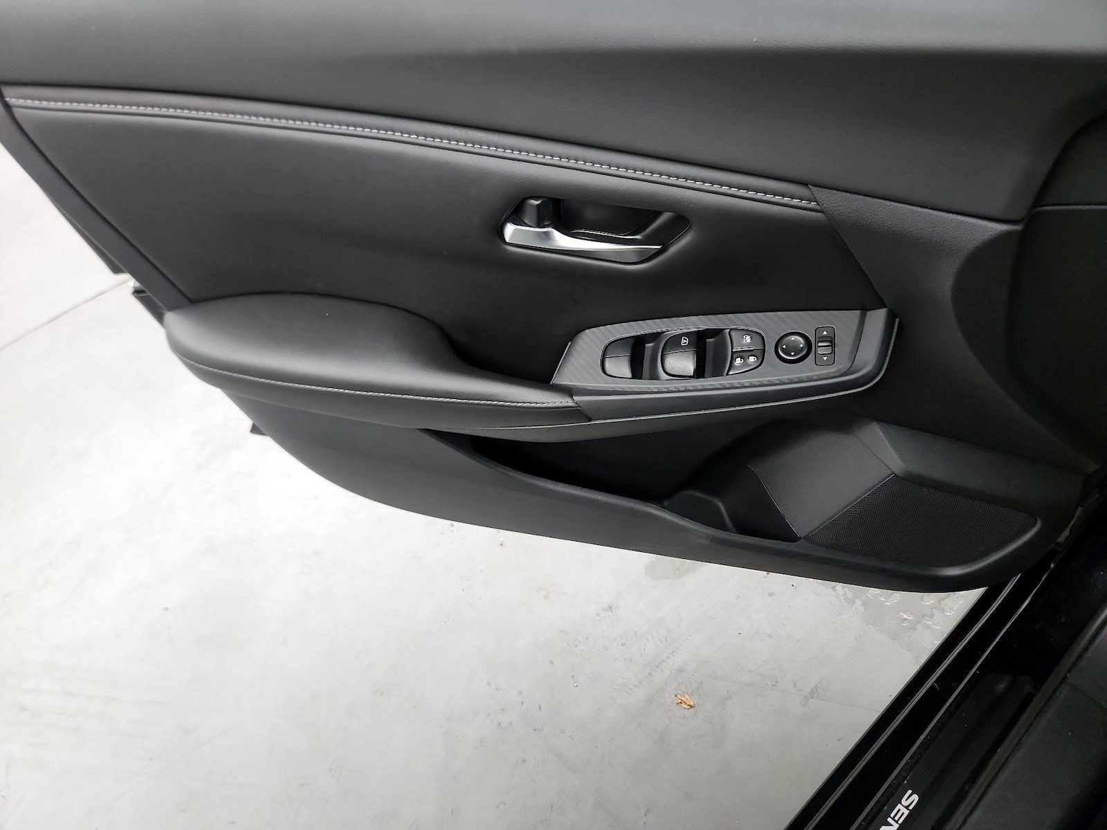 2022 Nissan Sentra SV - Photo 13
