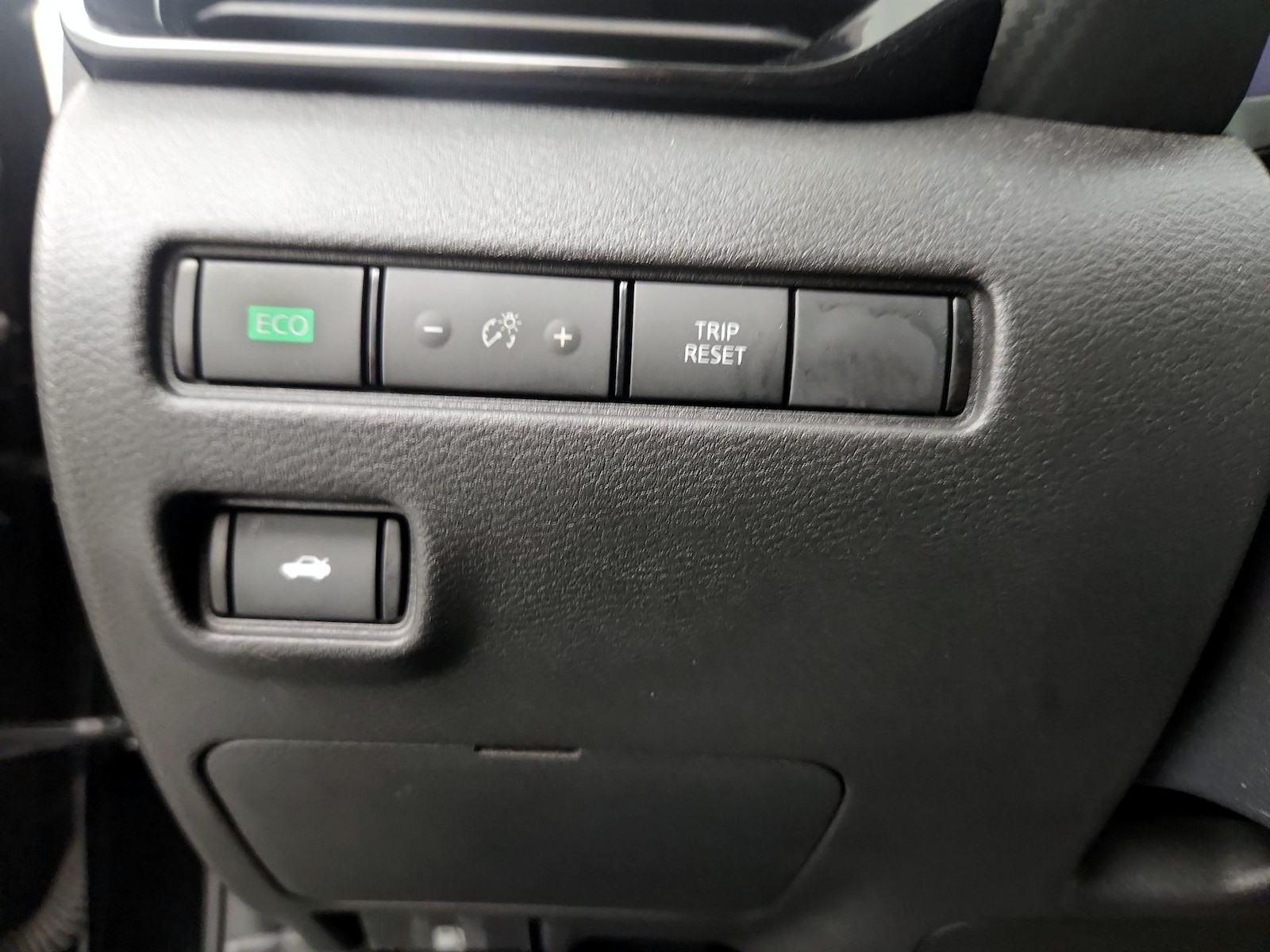 2022 Nissan Sentra SV - Photo 14