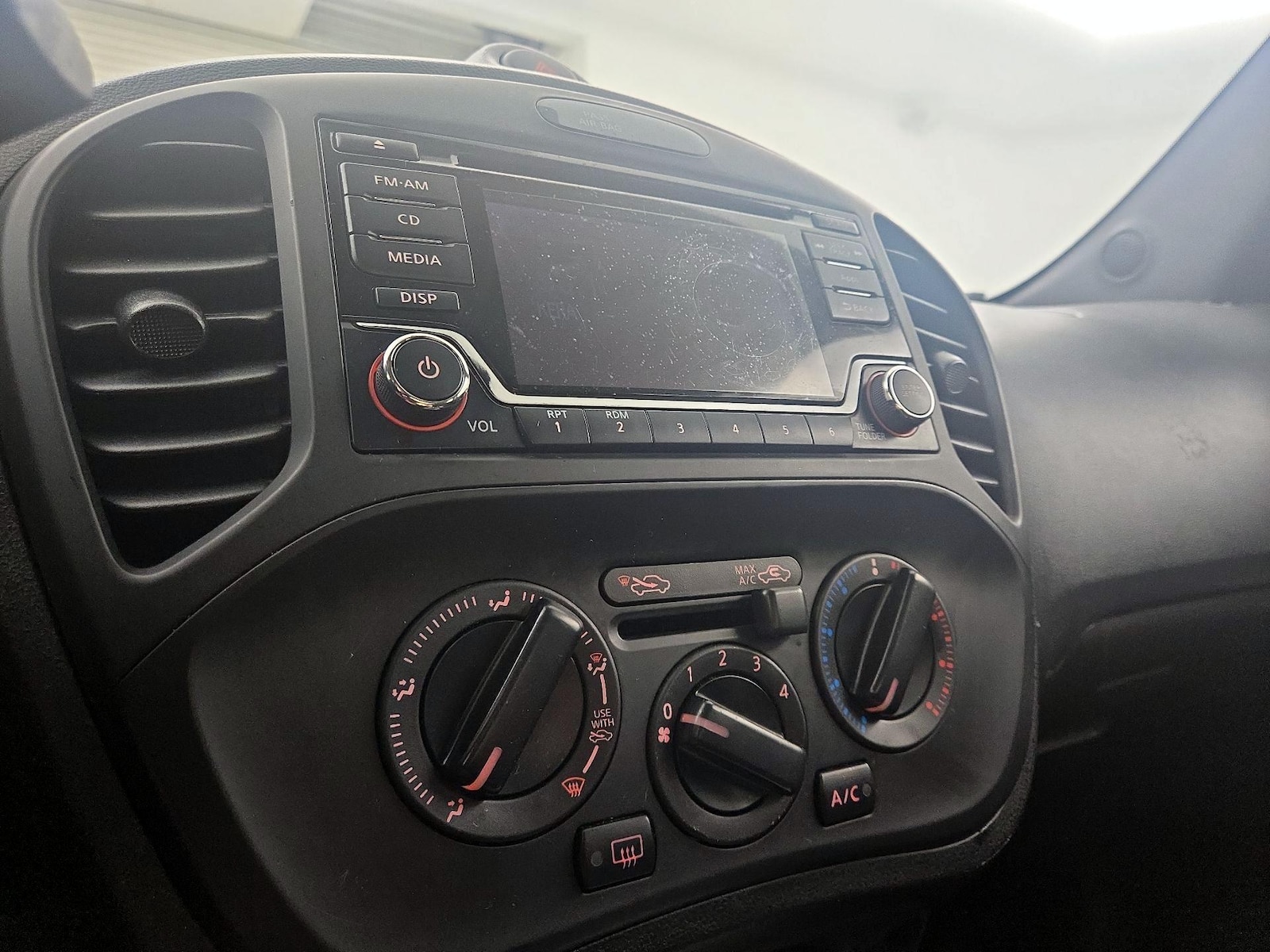 2016 Nissan Juke S - Photo 15