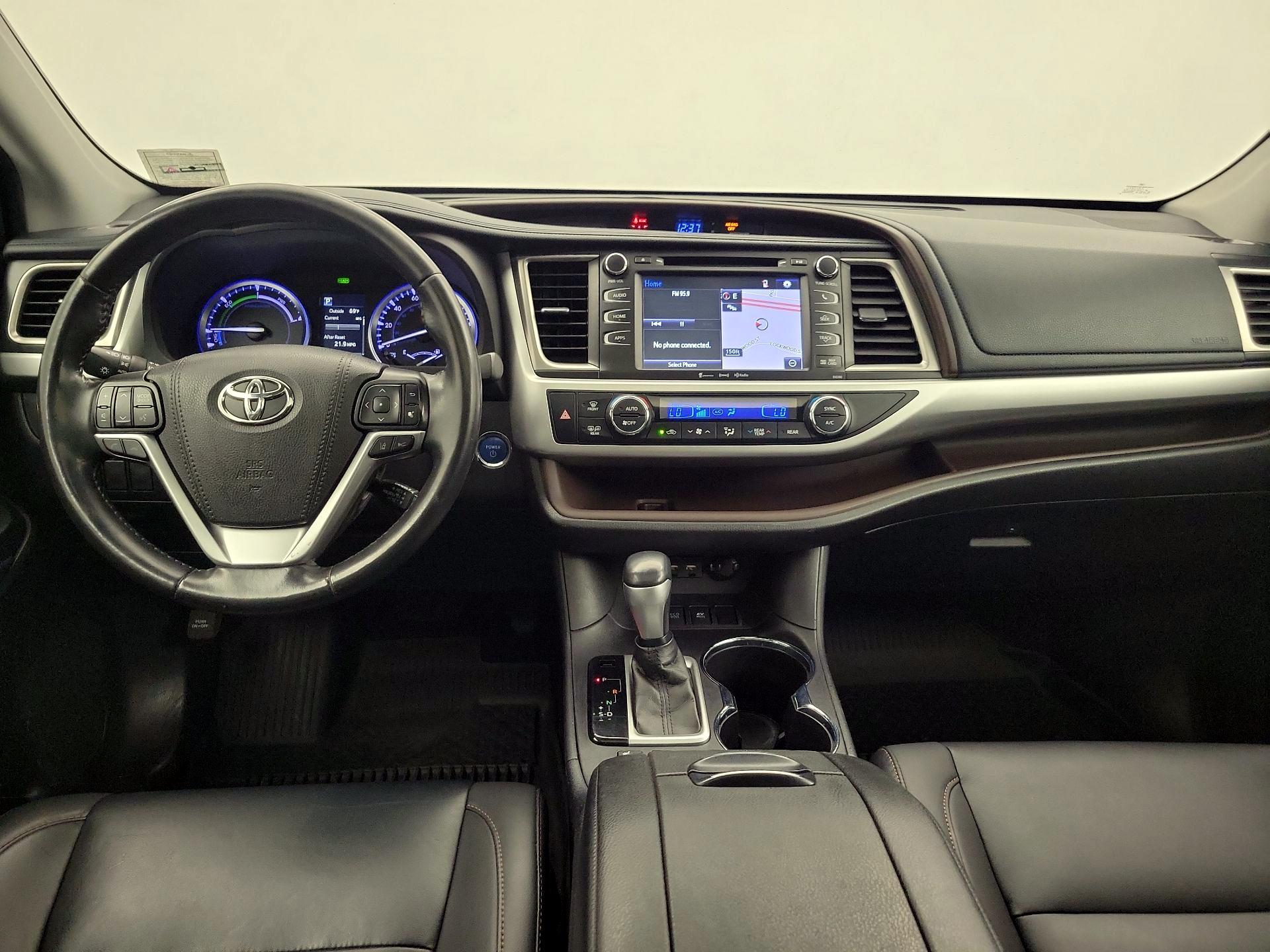 Thumbnail: 2019 Toyota Highlander - 11