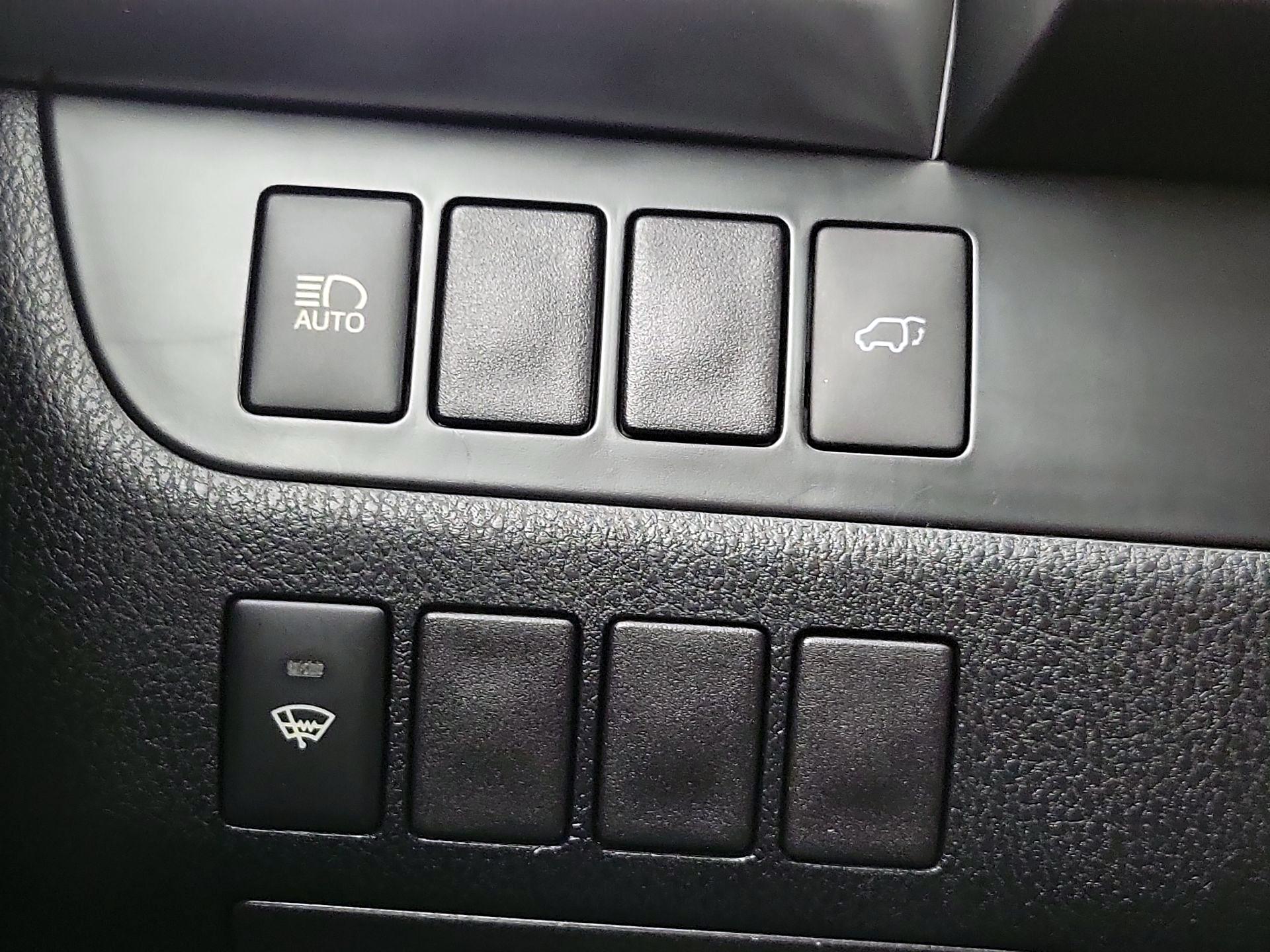 Thumbnail: 2019 Toyota Highlander - 13