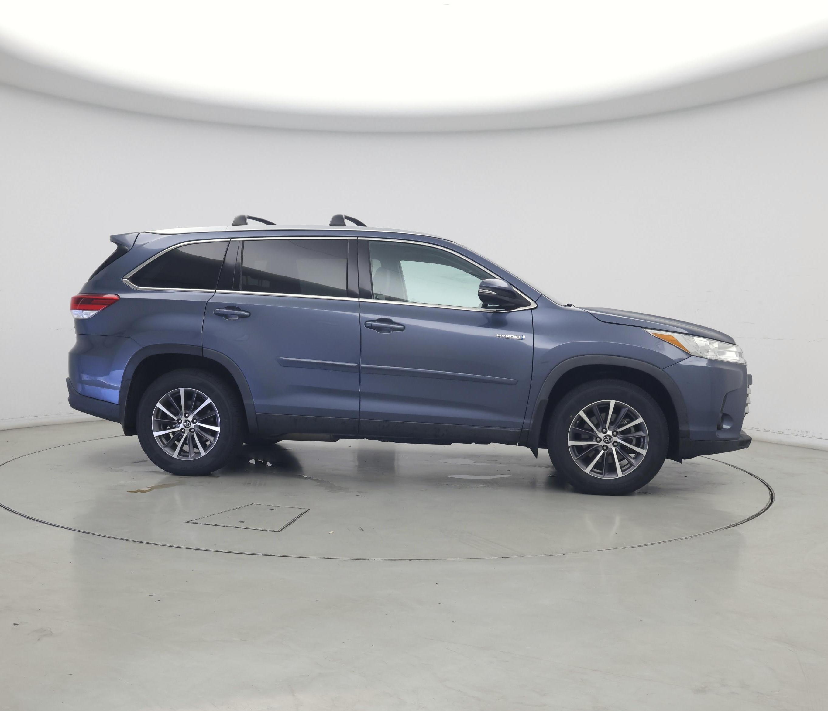 Thumbnail: 2019 Toyota Highlander - 7
