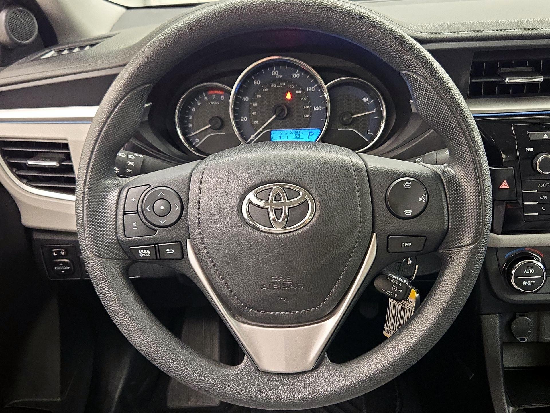 Thumbnail: 2016 Toyota Corolla - 10