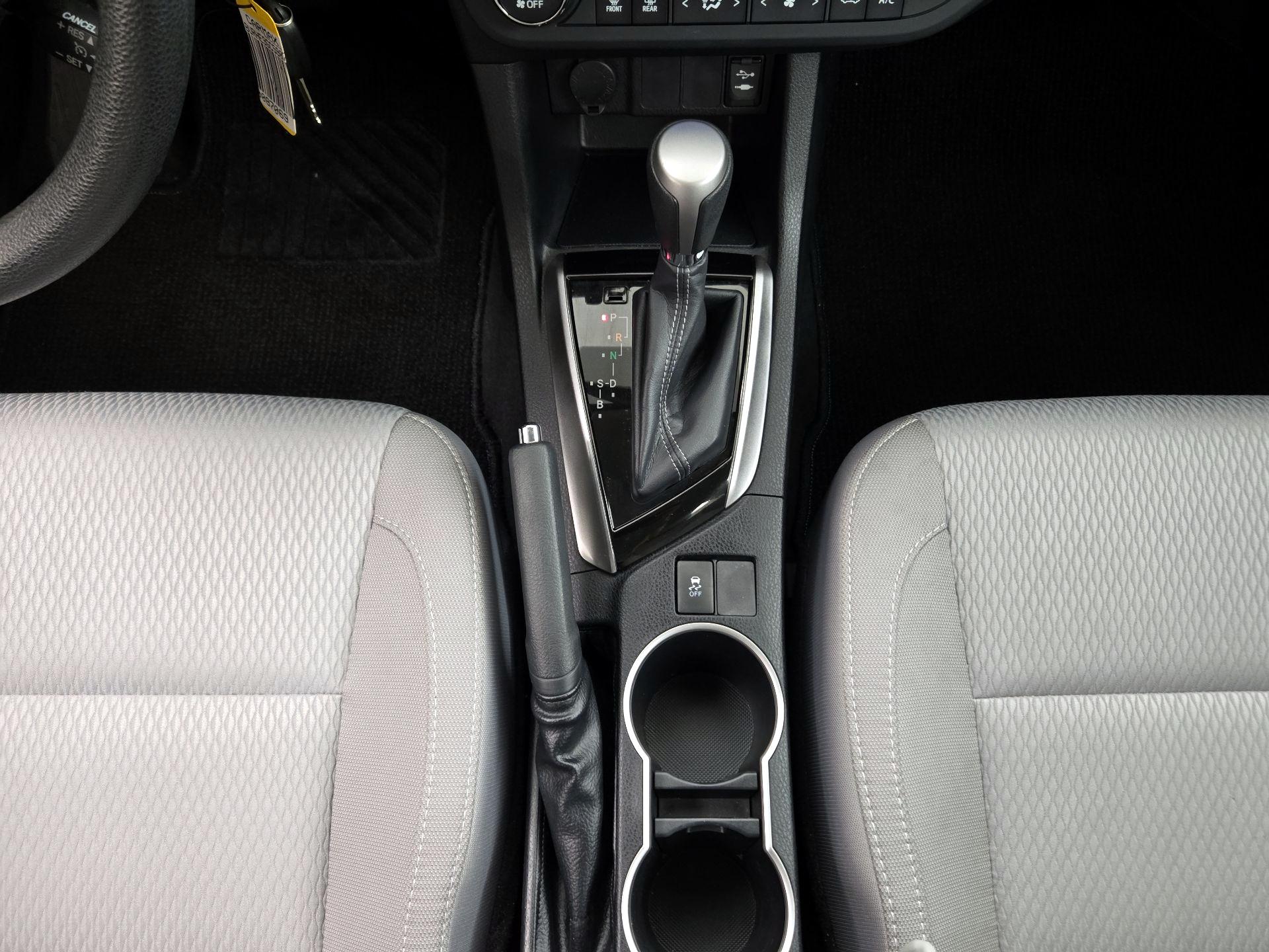 Thumbnail: 2016 Toyota Corolla - 16