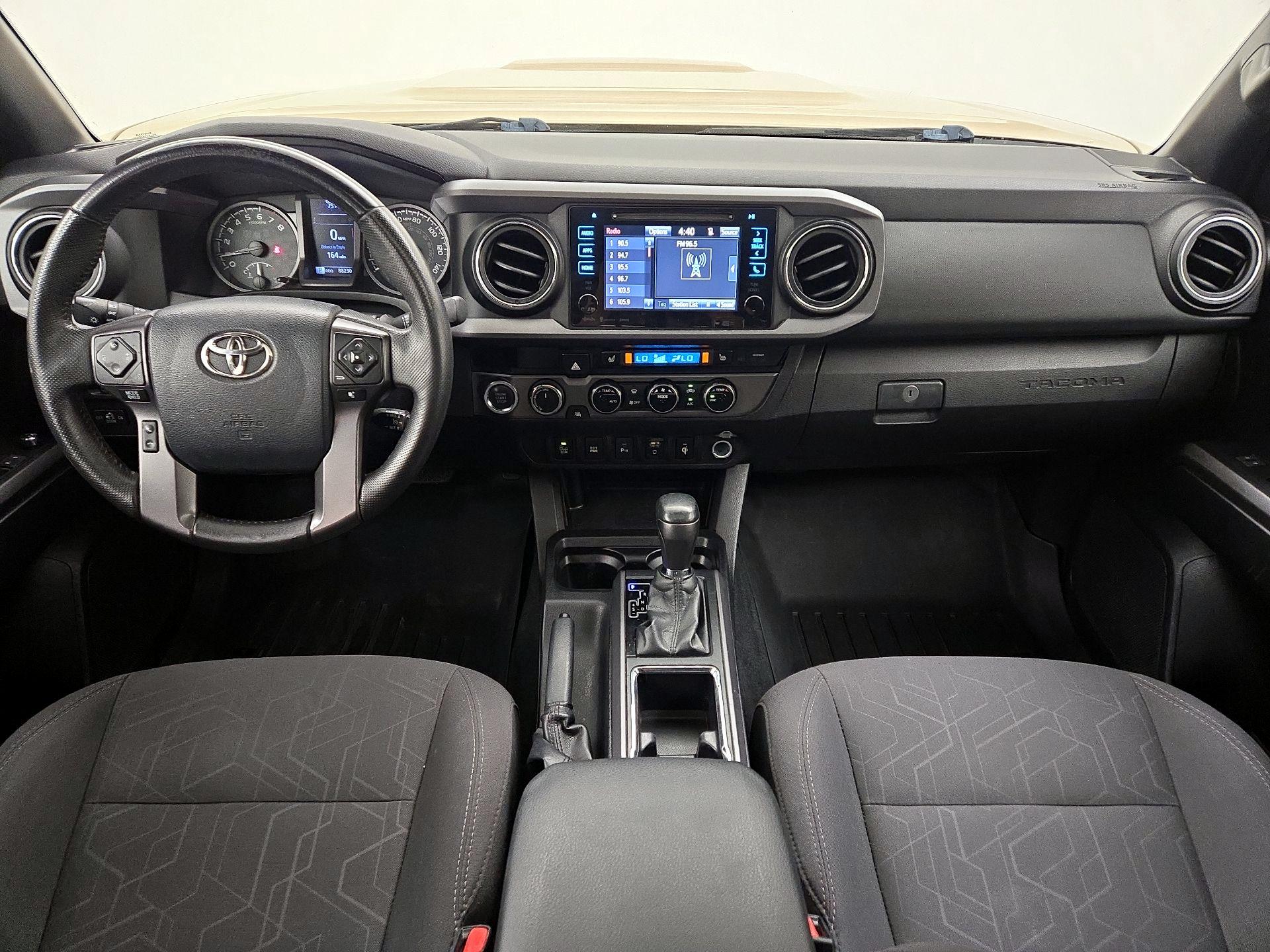 Thumbnail: 2017 Toyota Tacoma - 9