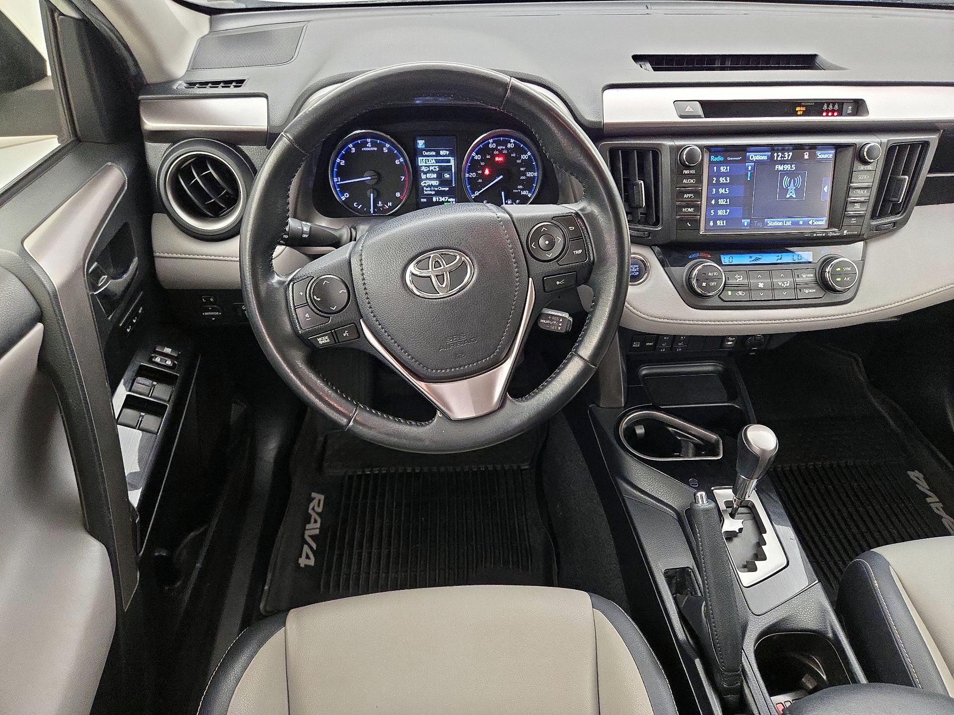 Thumbnail: 2018 Toyota RAV4 - 10