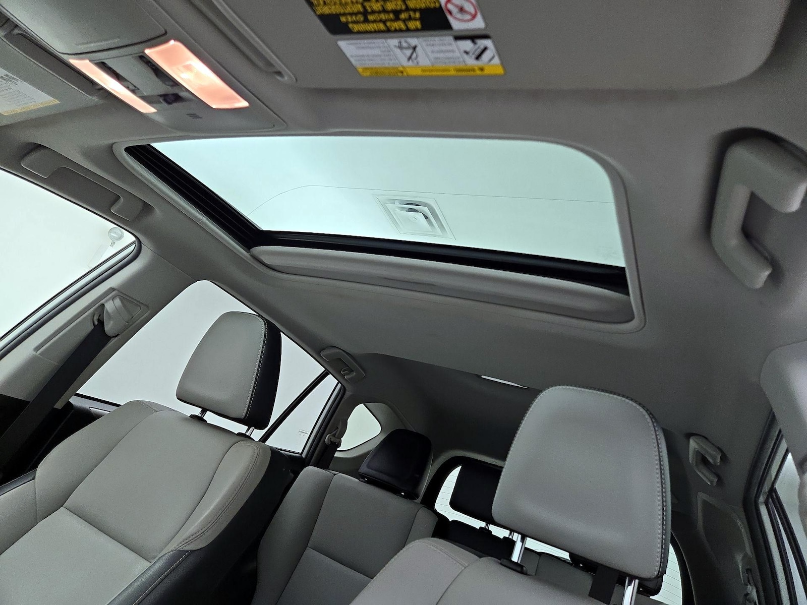2018 Toyota RAV4 Limited - Photo 20