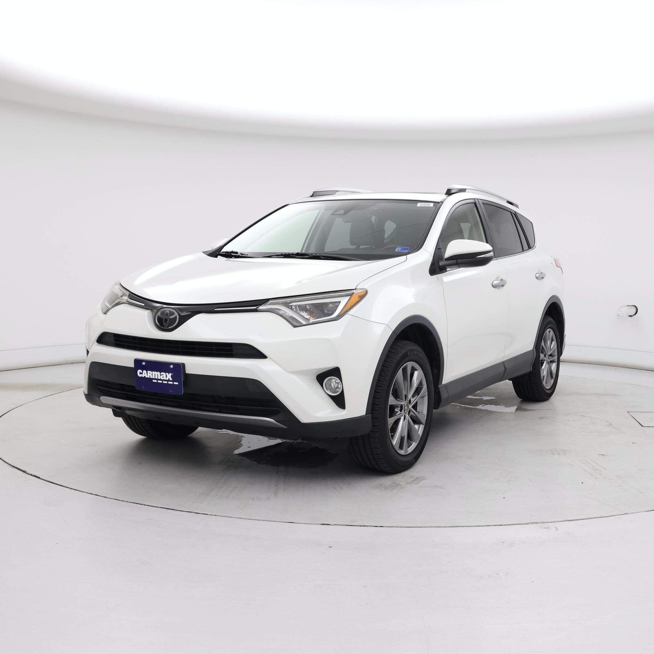 Thumbnail: 2018 Toyota RAV4 - 4