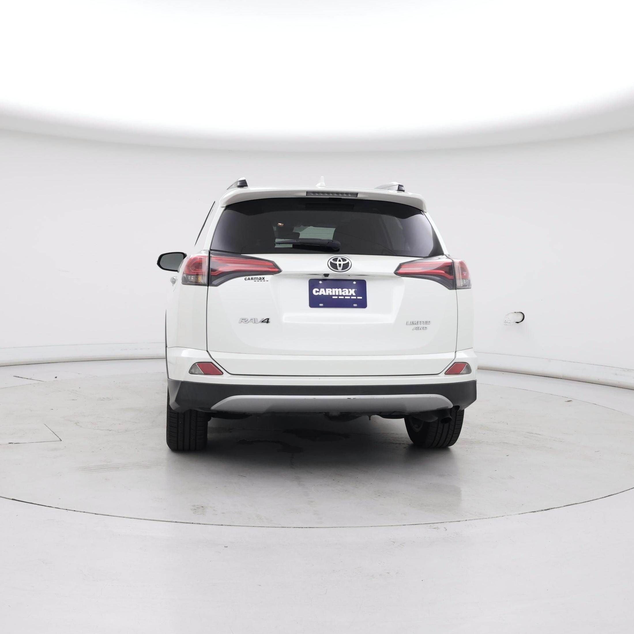 Thumbnail: 2018 Toyota RAV4 - 6