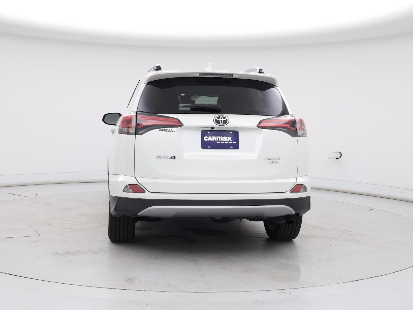 2018 Toyota RAV4 Limited - Photo 7