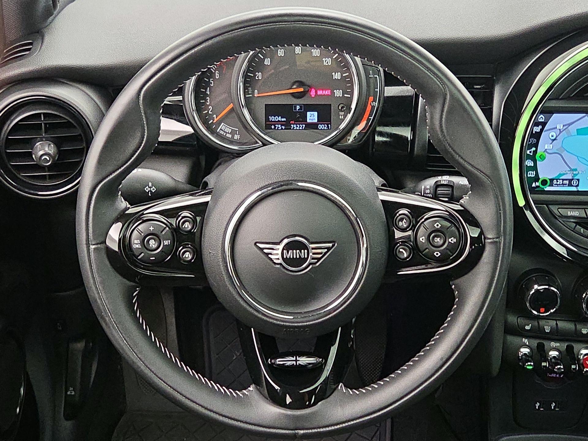Thumbnail: 2020 MINI Cooper Hardtop - 10