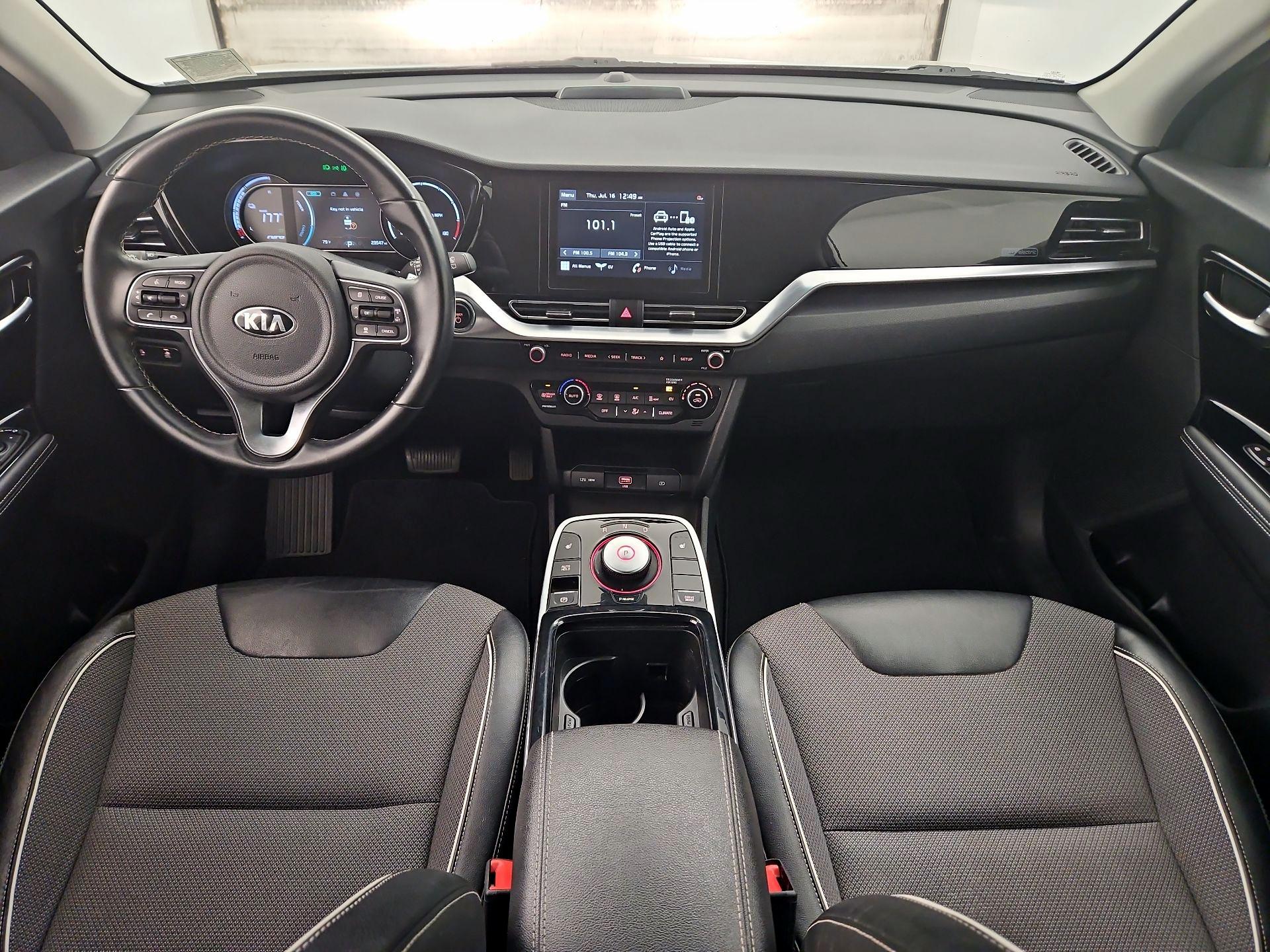Thumbnail: 2020 Kia Niro - 9