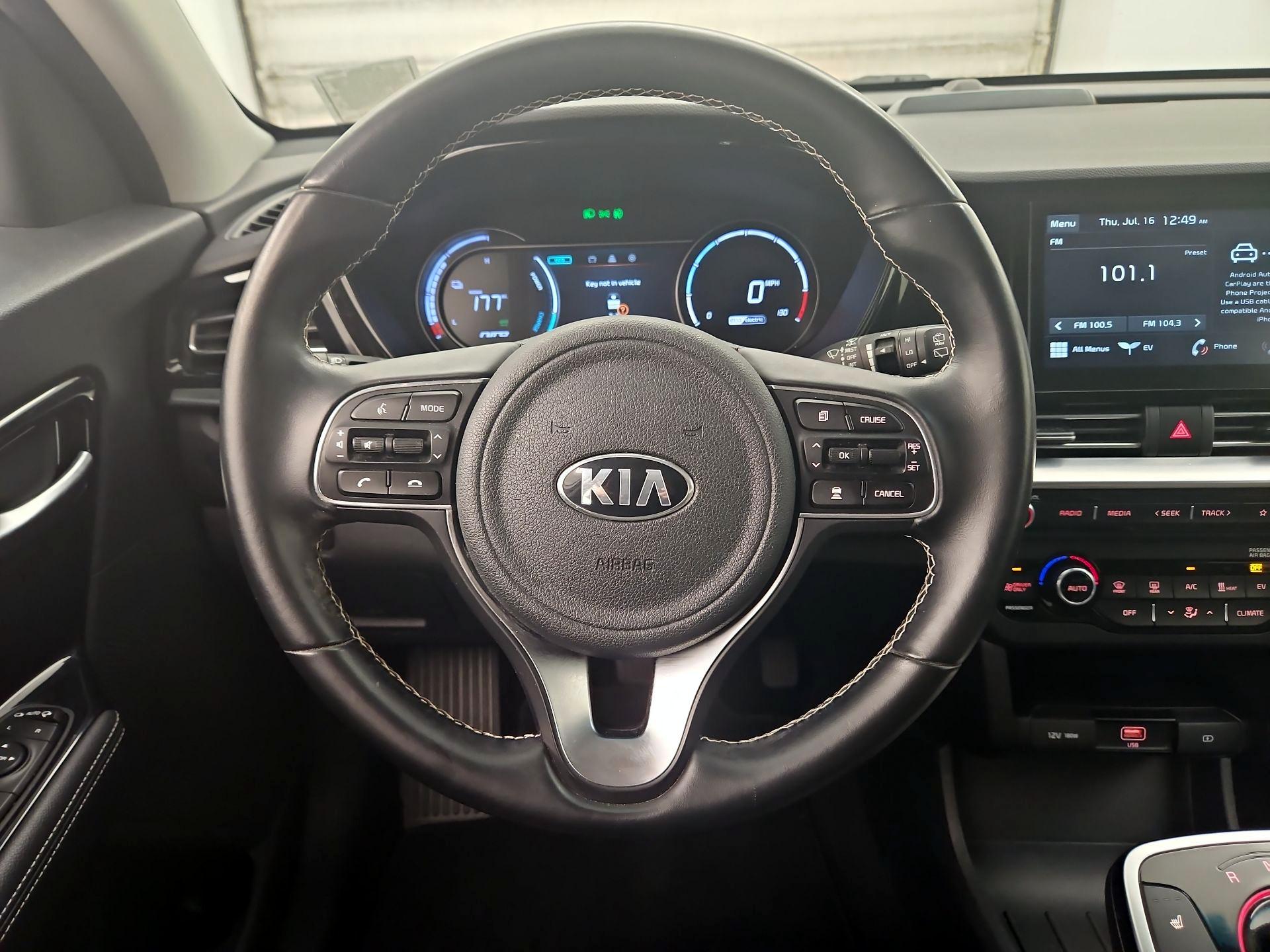 Thumbnail: 2020 Kia Niro - 10