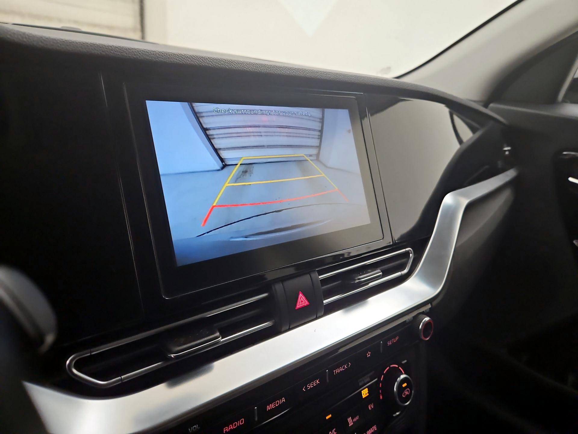 Thumbnail: 2020 Kia Niro - 14