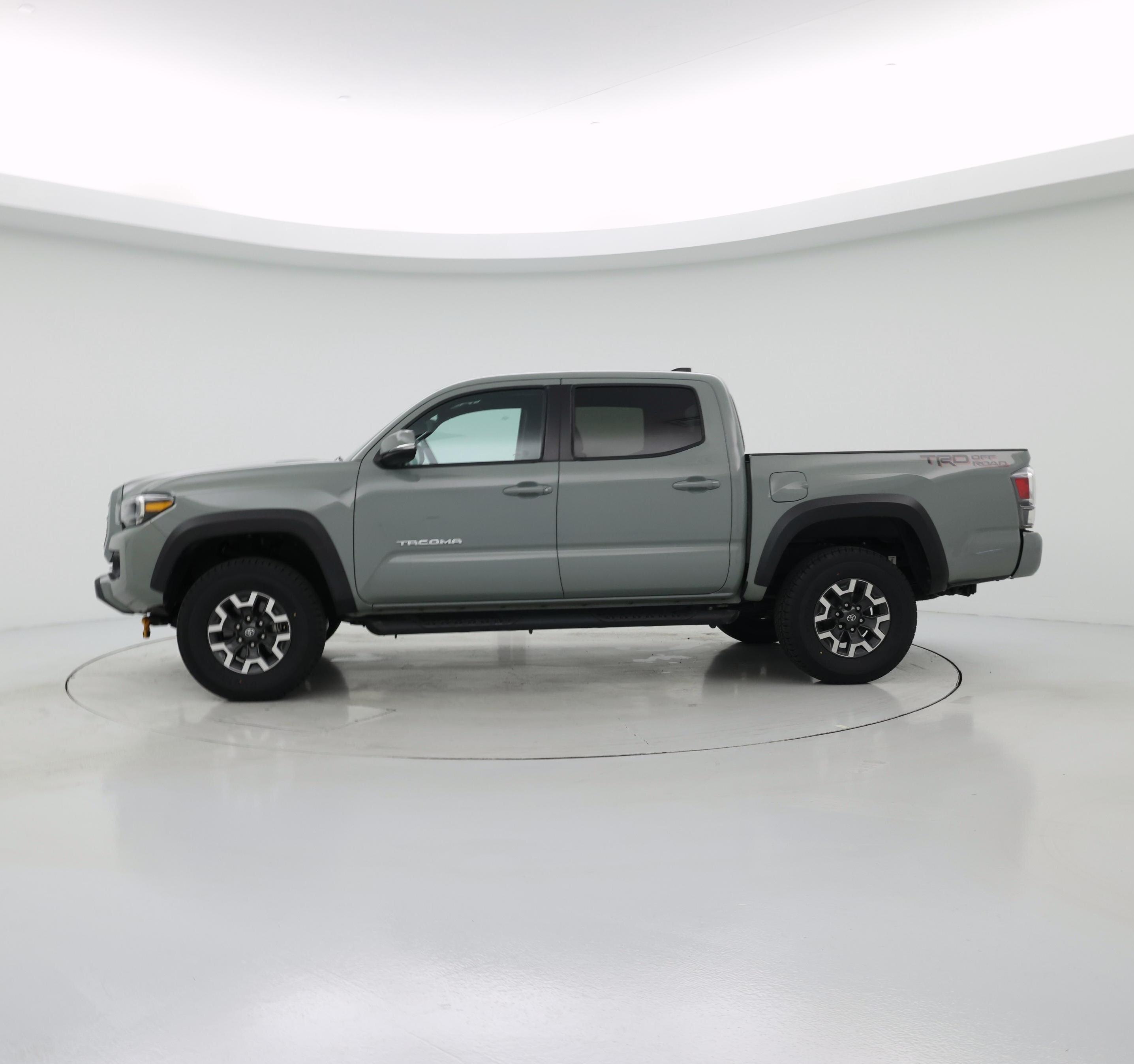 Thumbnail: 2023 Toyota Tacoma - 3