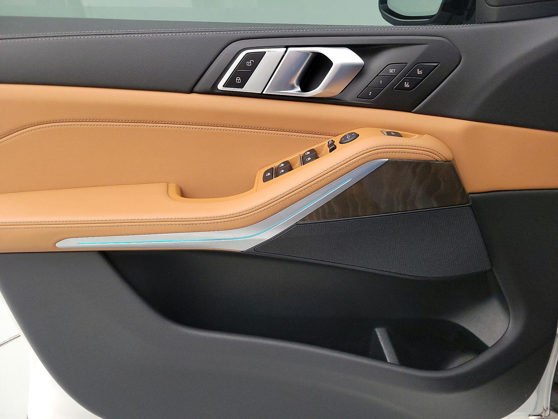Thumbnail: 2022 BMW X5 - 12