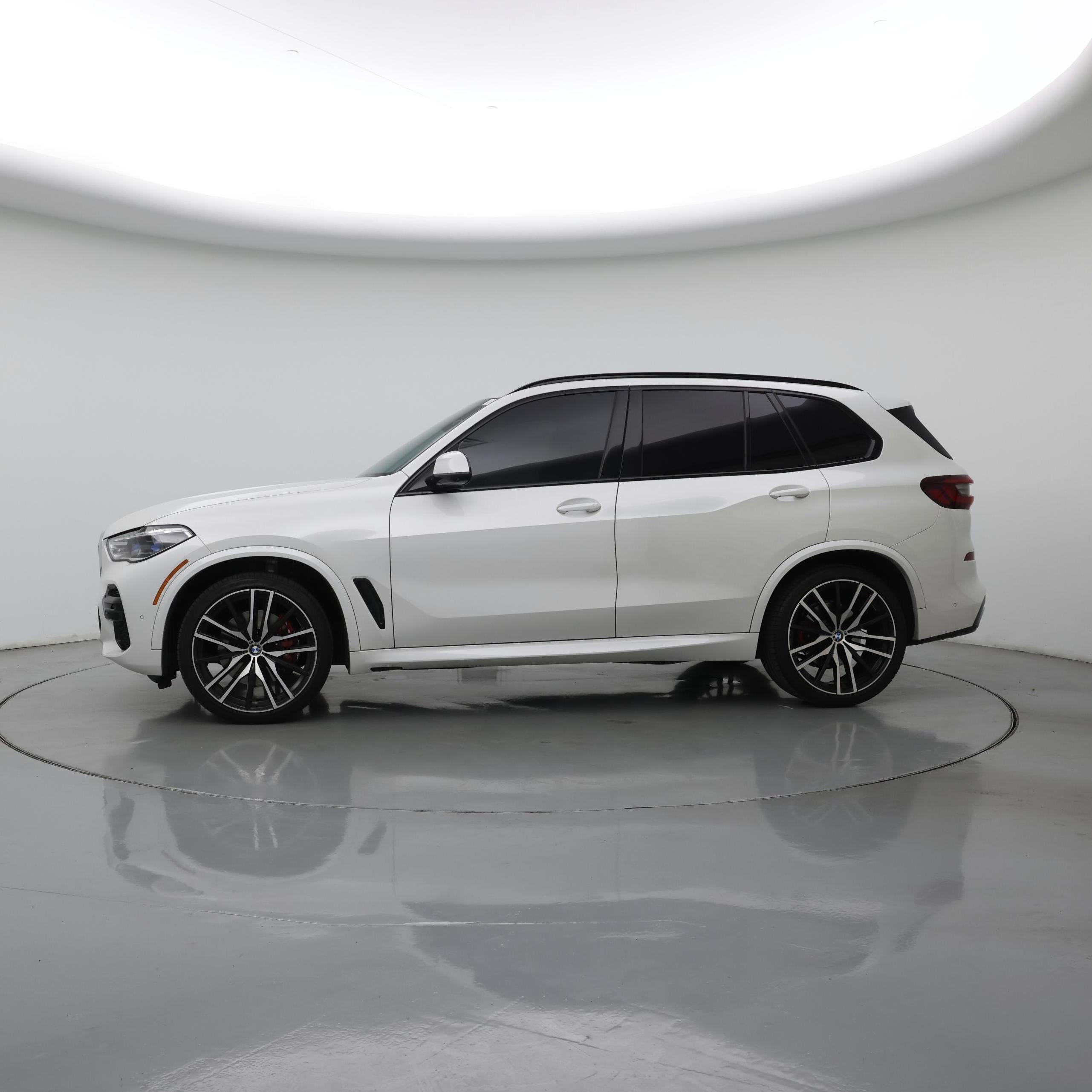 Thumbnail: 2022 BMW X5 - 3