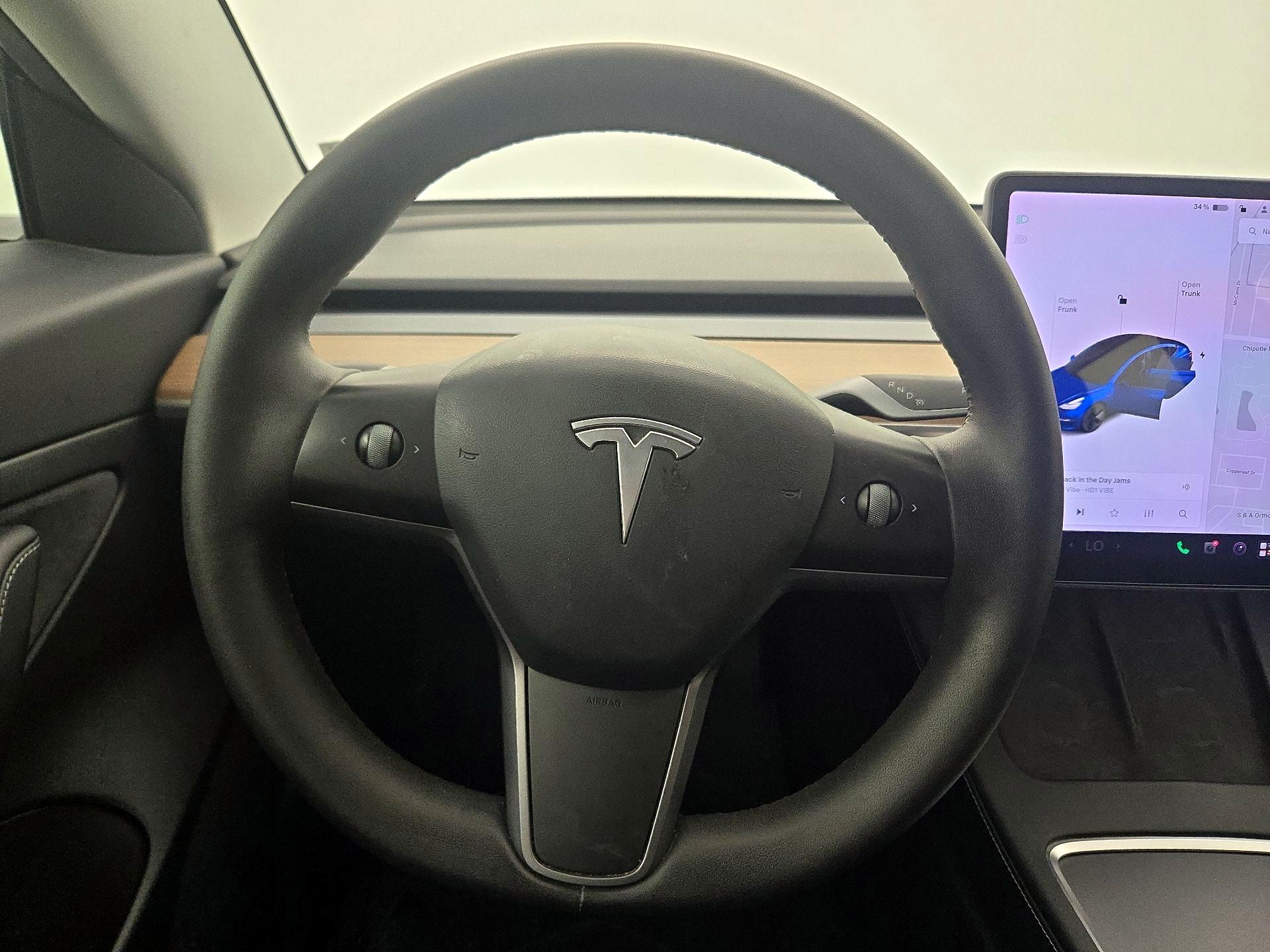 Thumbnail: 2021 Tesla Model 3 - 10