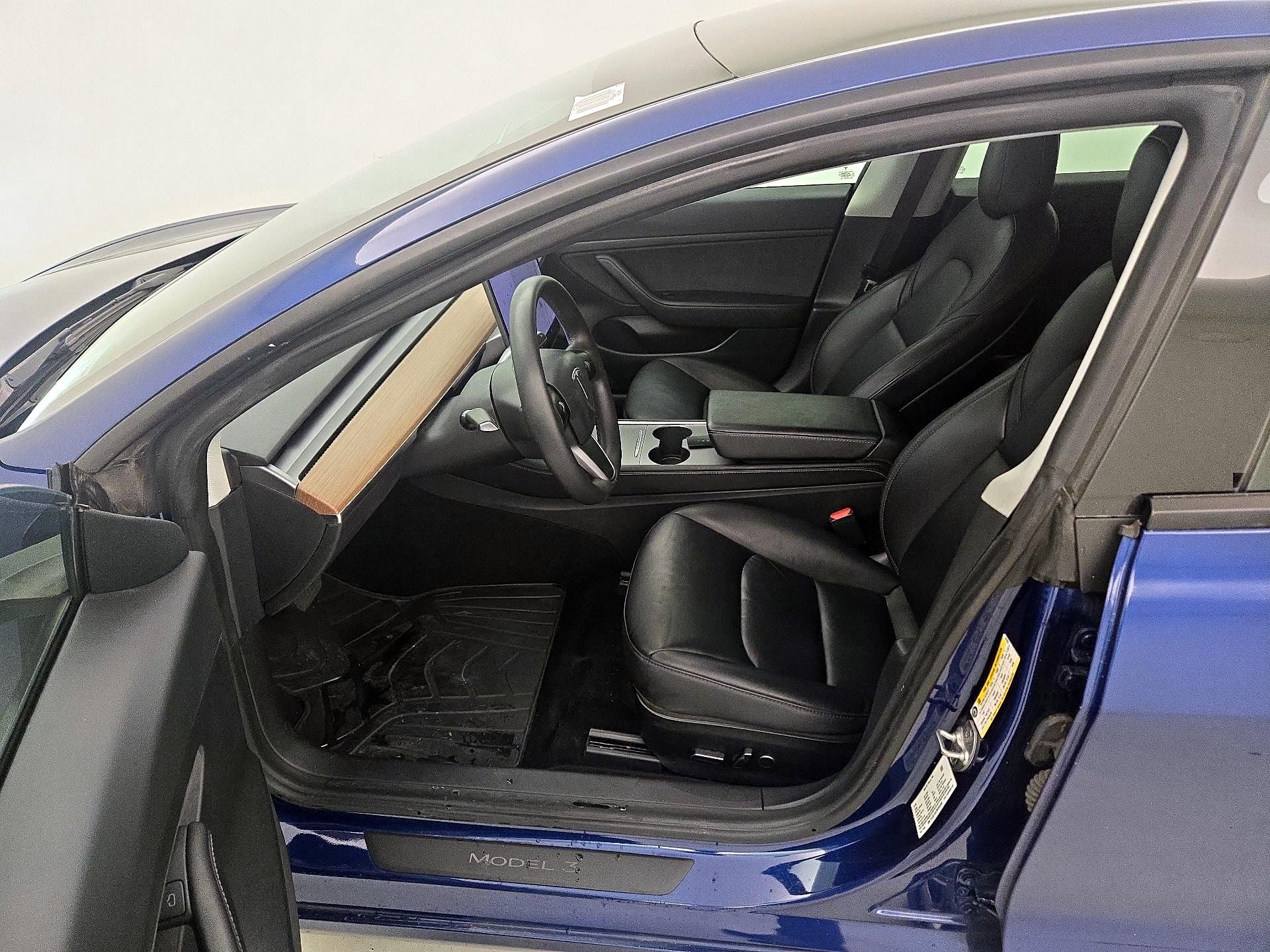 Thumbnail: 2021 Tesla Model 3 - 11