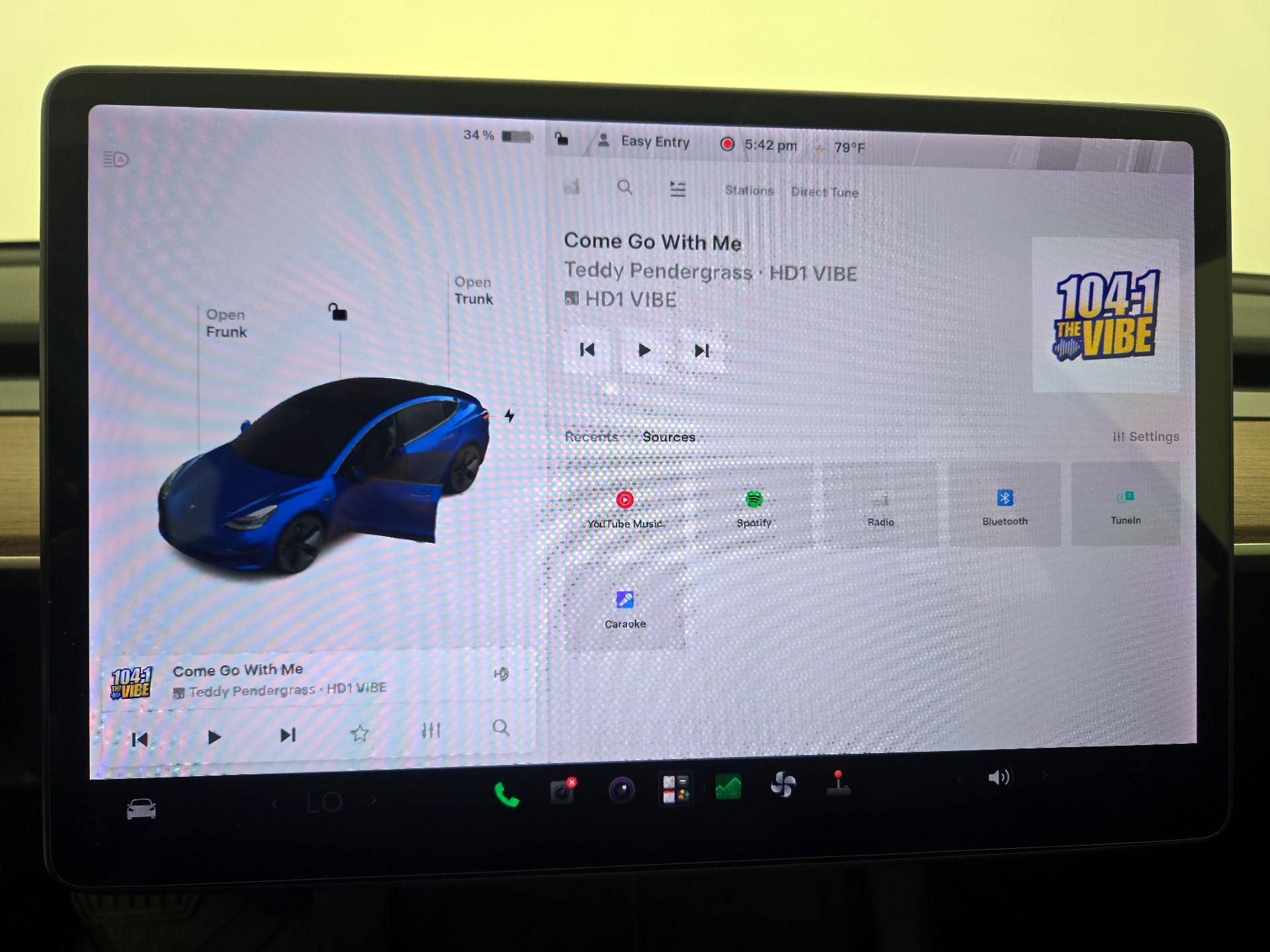 Thumbnail: 2021 Tesla Model 3 - 15