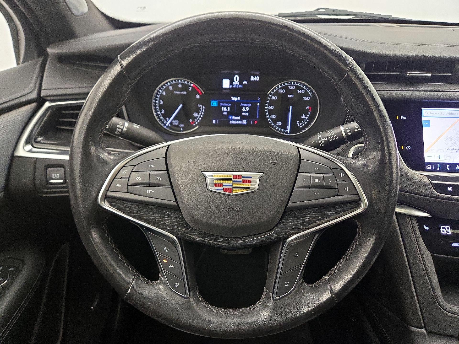 Thumbnail: 2023 Cadillac XT5 - 10