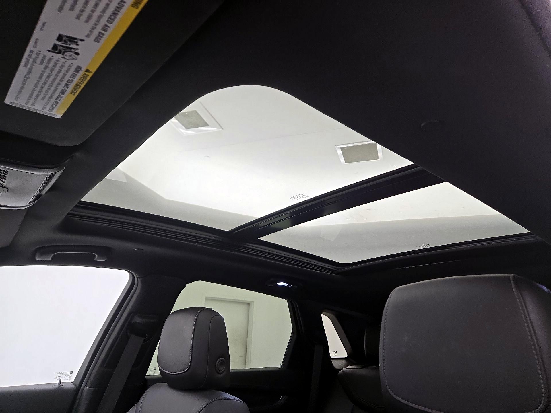 Thumbnail: 2023 Cadillac XT5 - 20